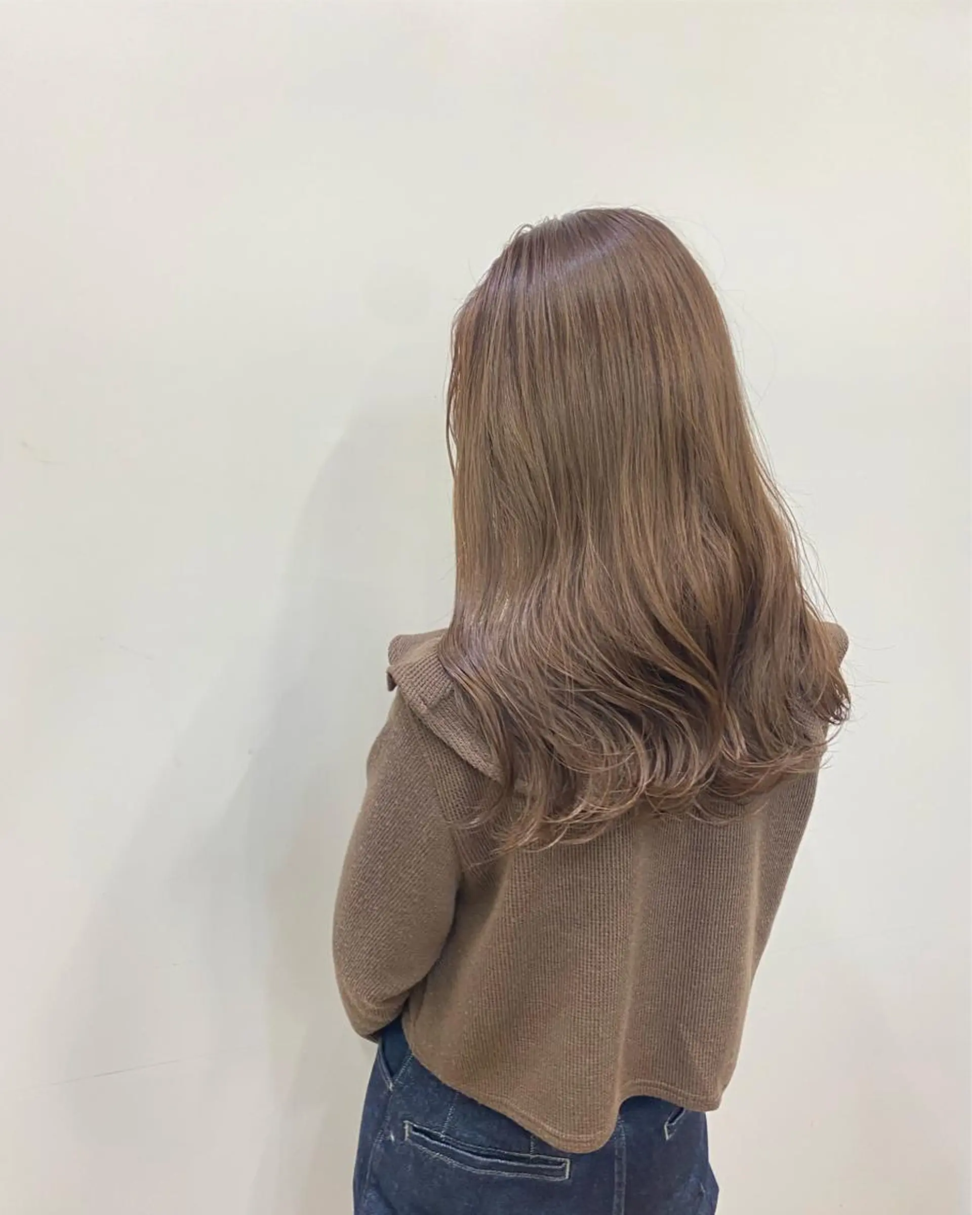 セミロング カラー GO TO DAY渋谷モディ店所属・stylist トモヤのヘアスタイル