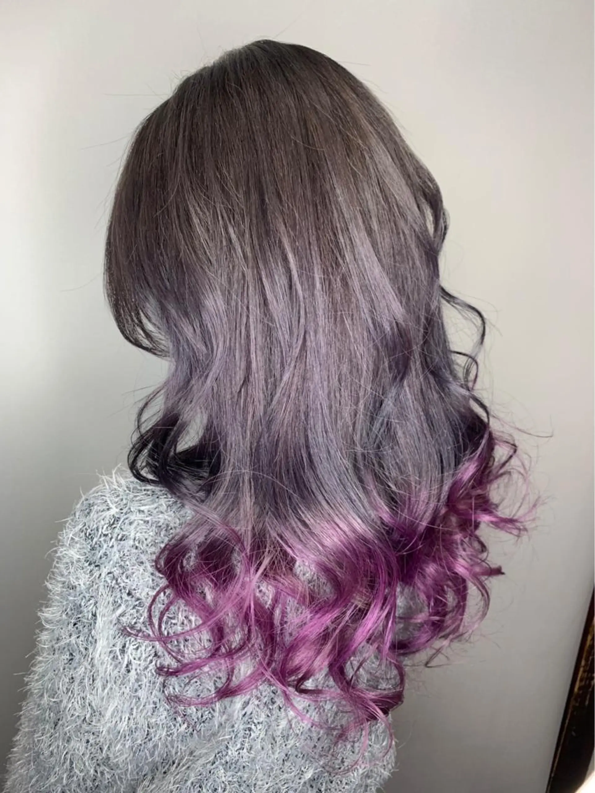 ロング カラー グラデーションカラー パープルカラー カット ヘアカラー トリートメント ❣️モードケイズ塚口 和田一将のヘアスタイル