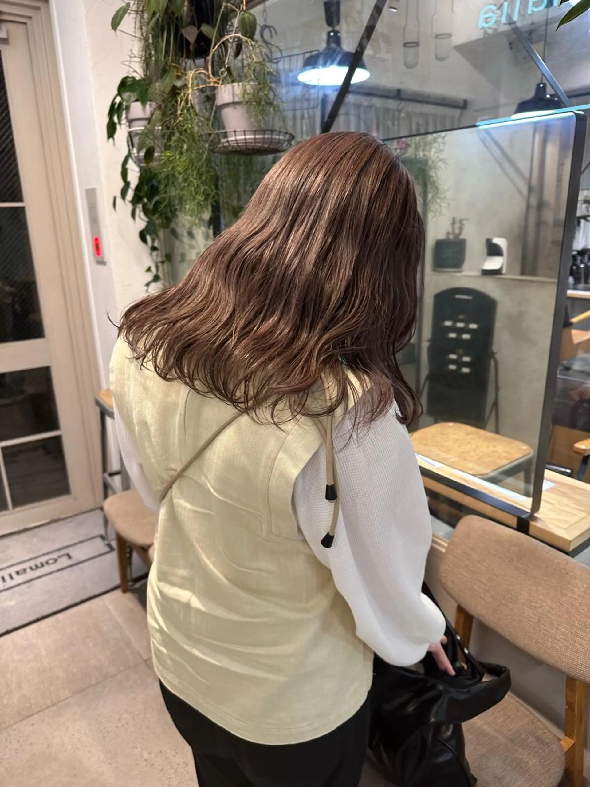 セミロング カラー ヘアカラー トリートメント REINA☁️透明感 カラー/ぷつっと♡のヘアスタイル