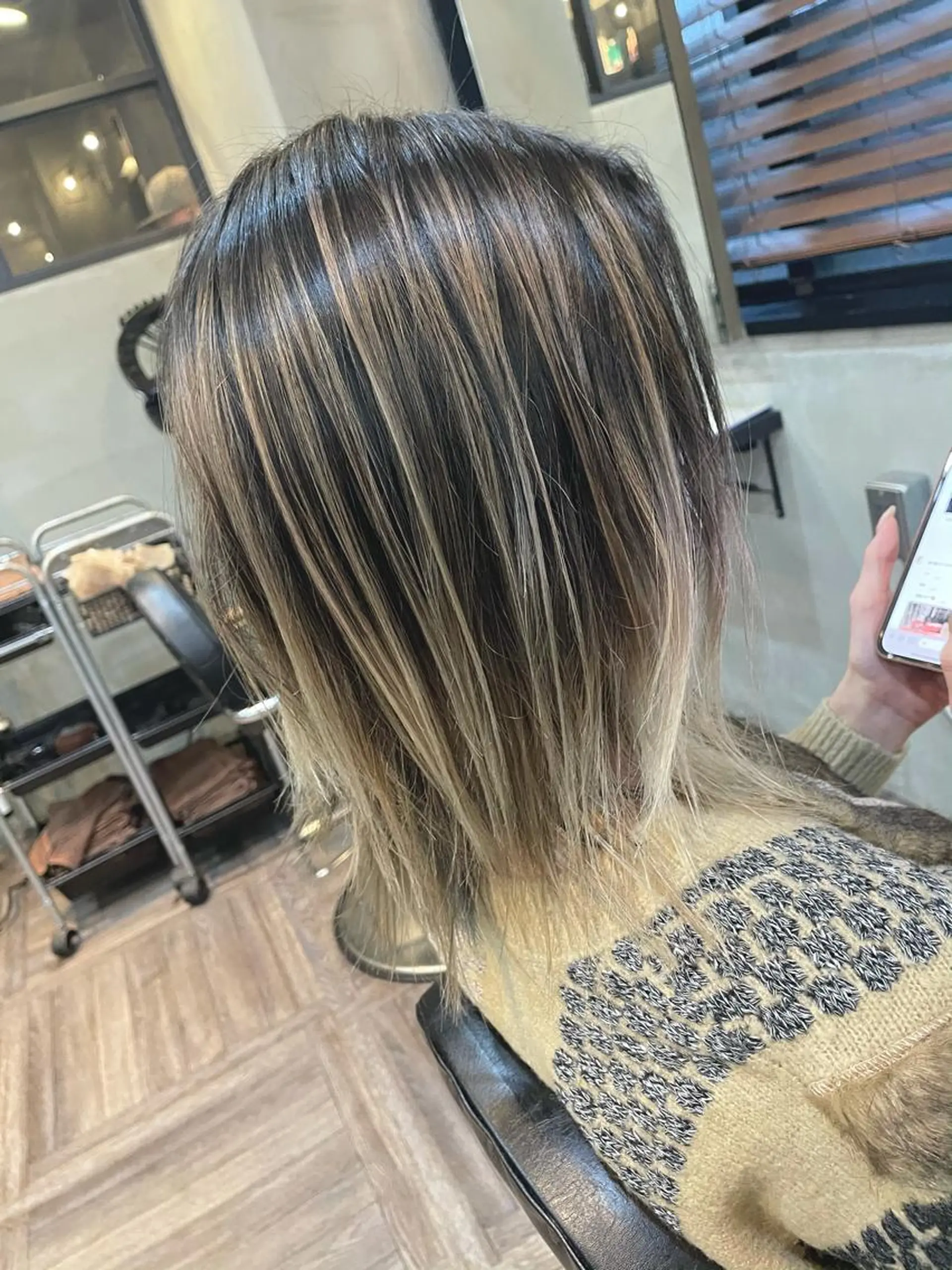 ミディアム カラー バレイヤージュ レイヤーカット カット ヘアカラー トリートメント La fith 店長 城谷颯人のヘアスタイル