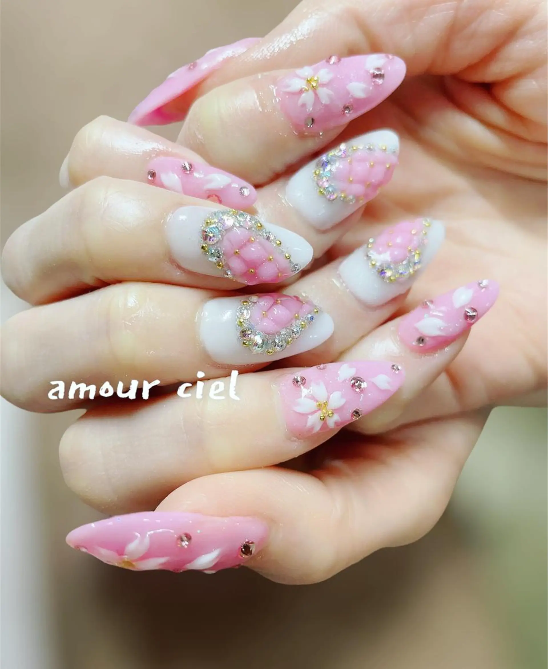 ネイル amour ciel所属・amour ciel あゆみ…☺︎のネイルデザイン