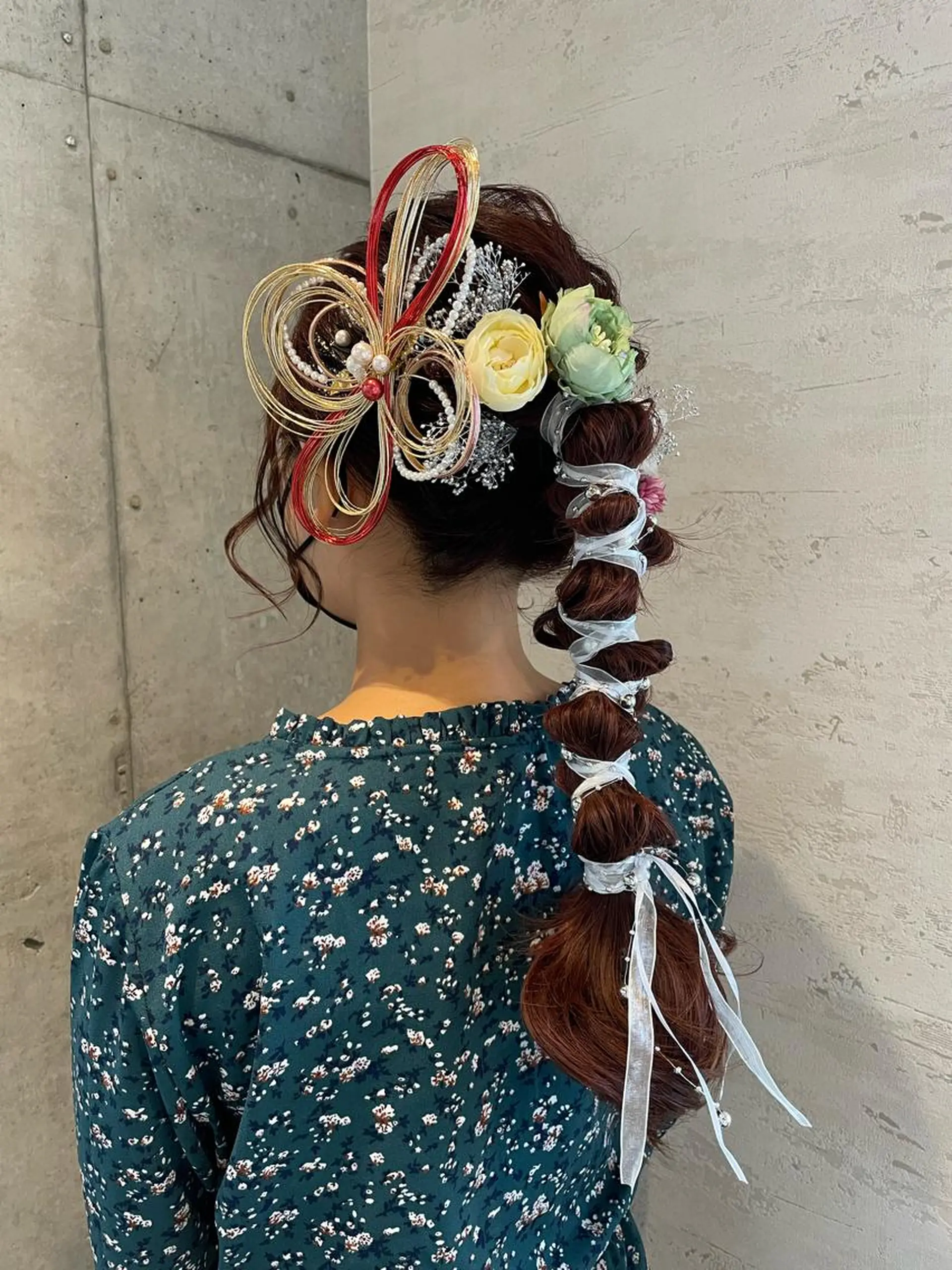 ロング ヘアアレンジ 女性に人気♪ はやしほのかのヘアスタイル