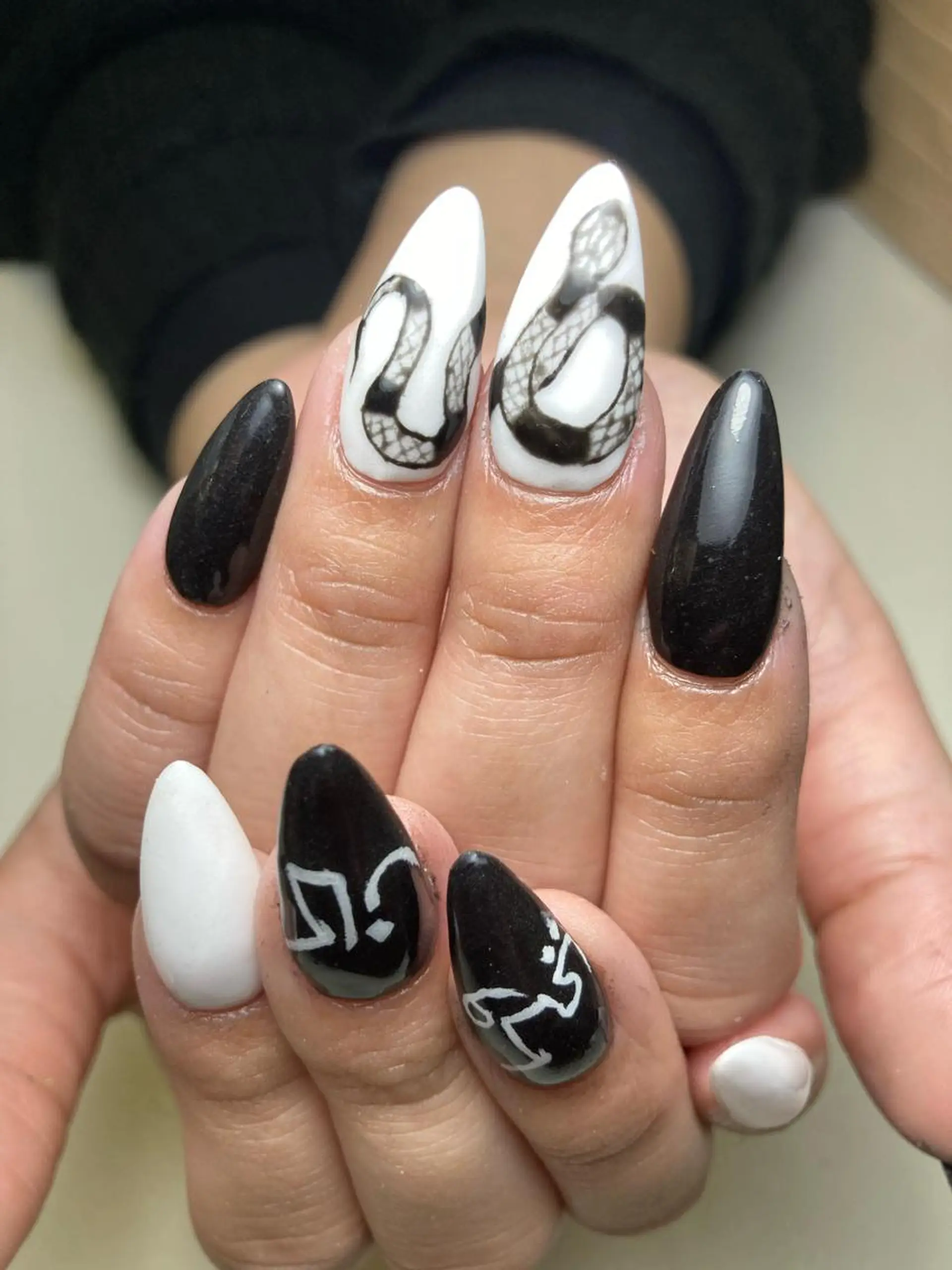 ネイル nailALBA ヨシアキのネイルデザイン
