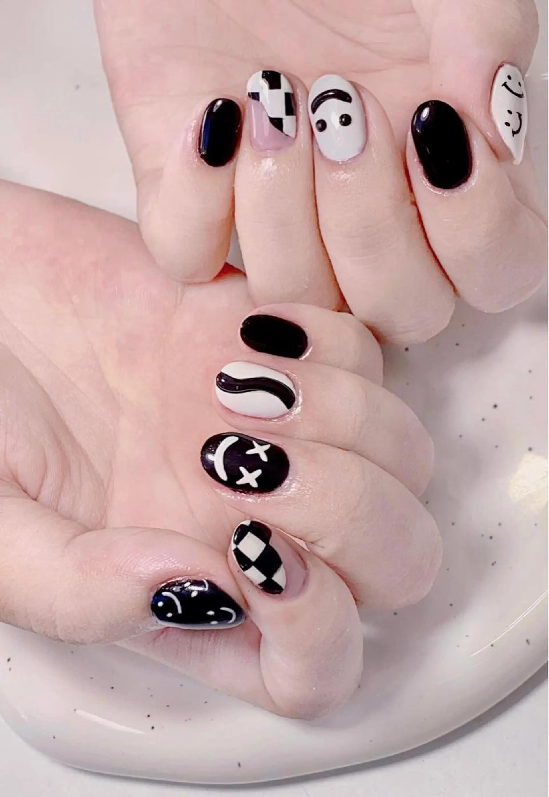 ネイル Mika nail salon 鶯谷のネイルデザイン