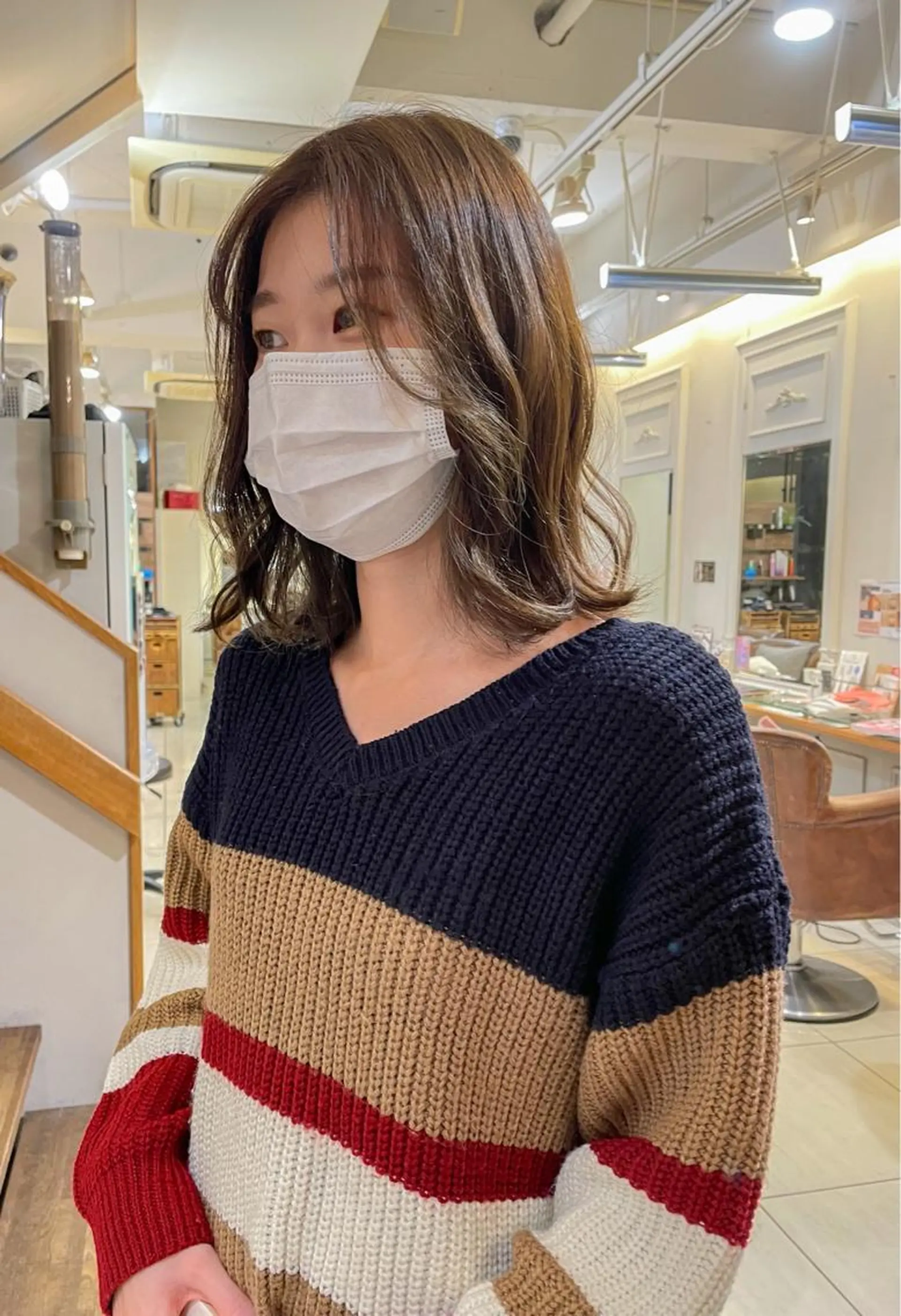 ミディアム カラー ベージュカラー ボブ ブリーチ/miinaのヘアスタイル