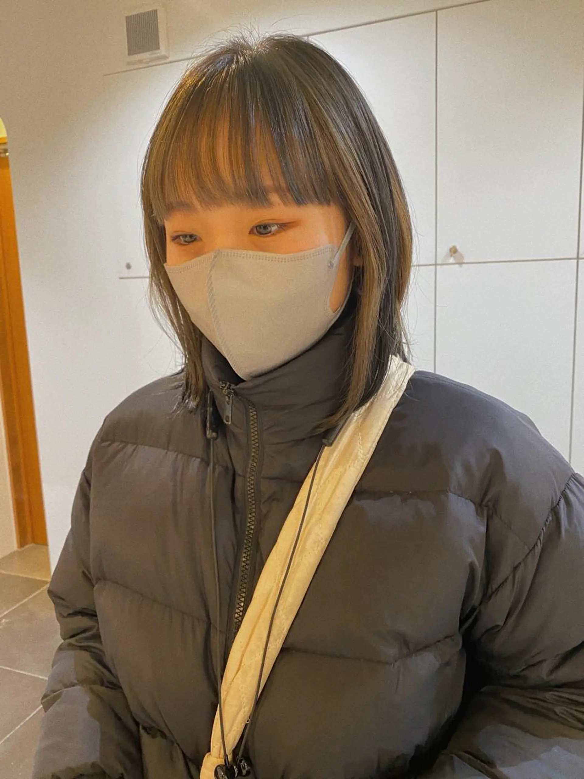ミディアム カラー インナーカラー 砂原 ひよりのヘアスタイル