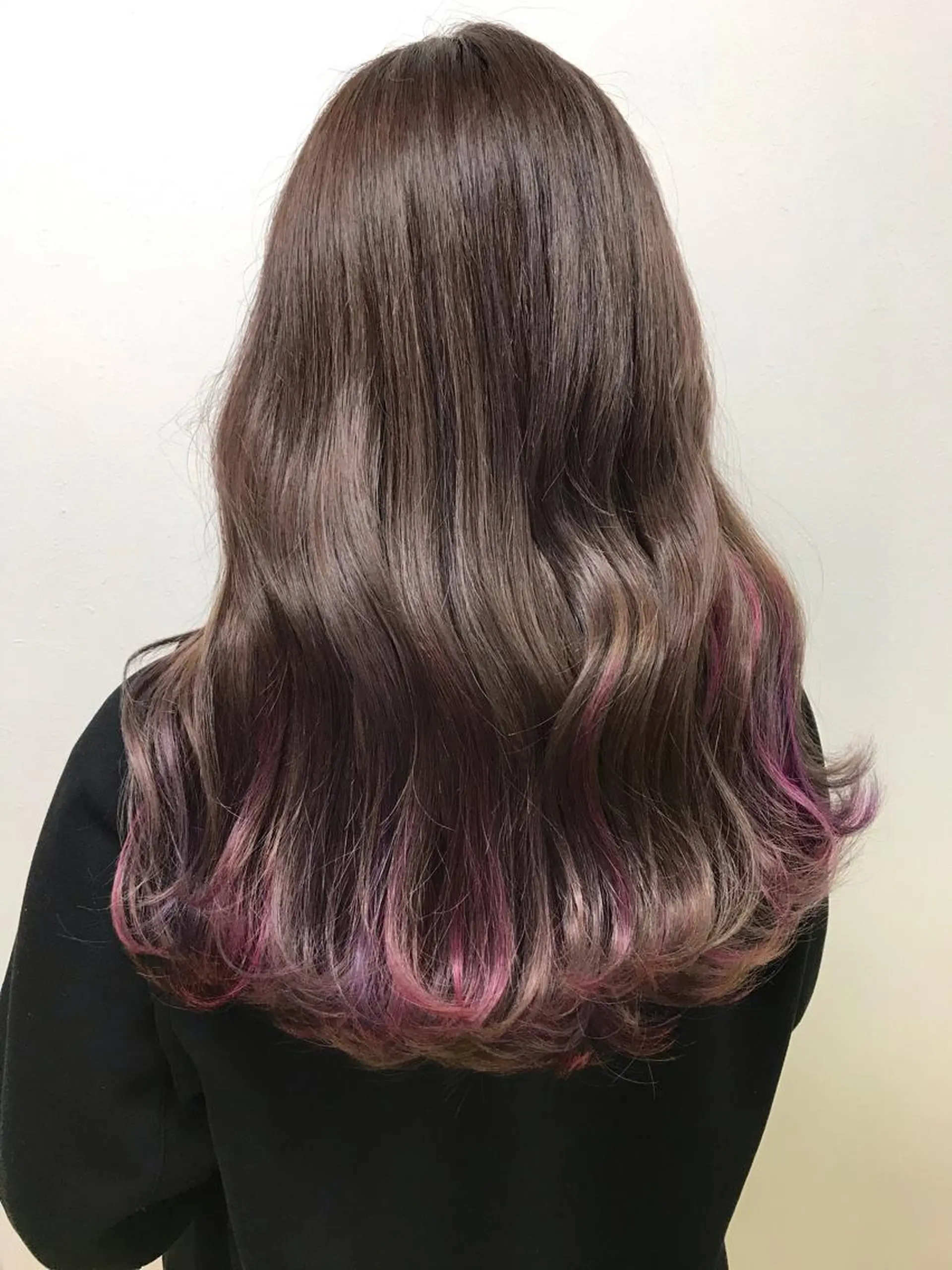 ロング カット ヘアカラー 藤中 隆悟のヘアスタイル