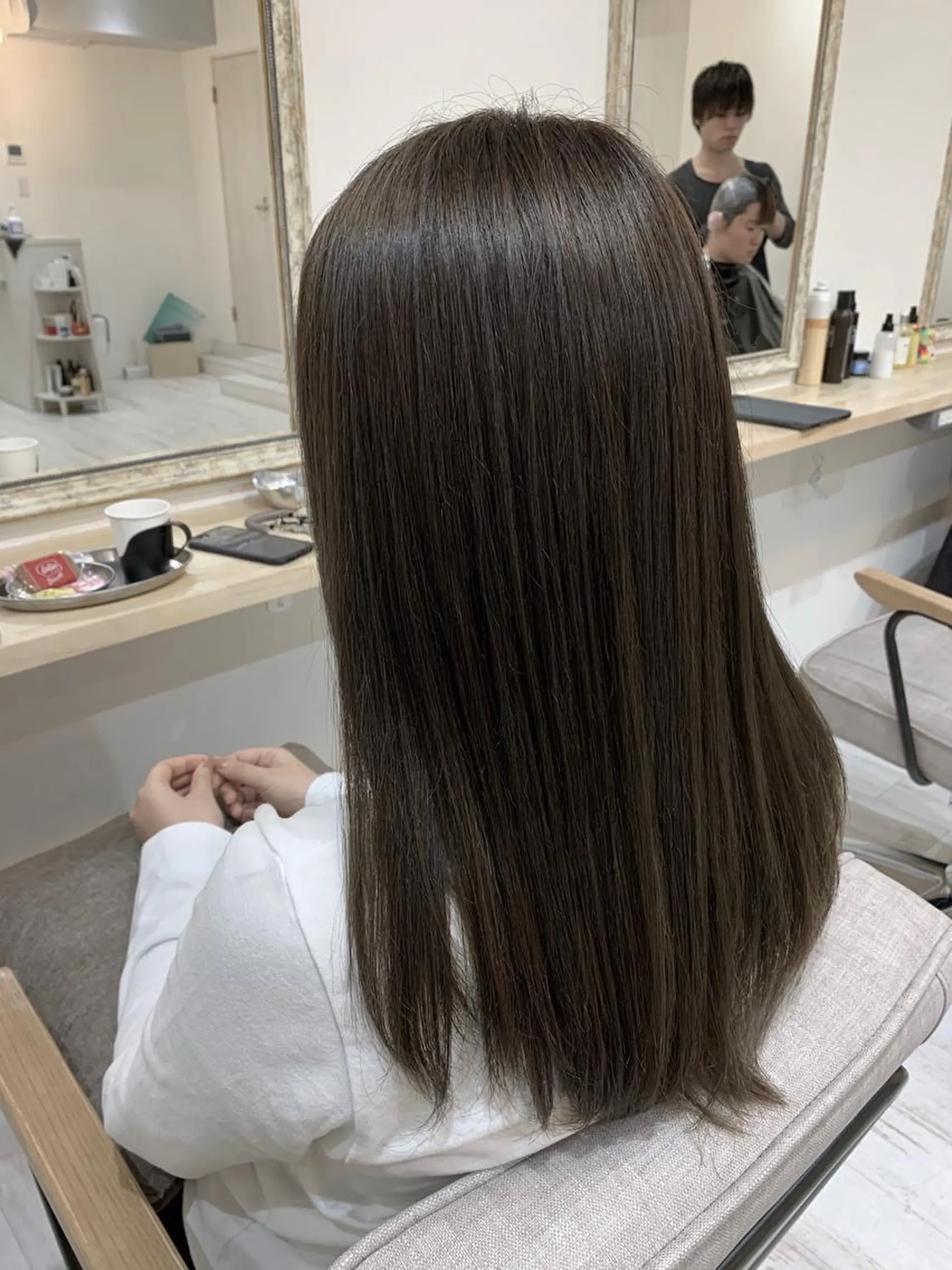 セミロング カラー アディクシーカラー ブルーカラー カット 縮毛矯正 山本 悟志のヘアスタイル