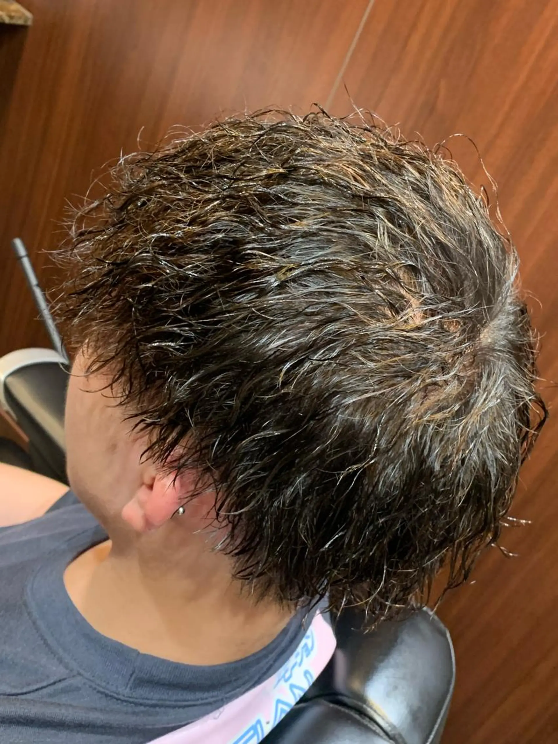 ショート パーマ メンズ 羽木 隆徒のヘアスタイル