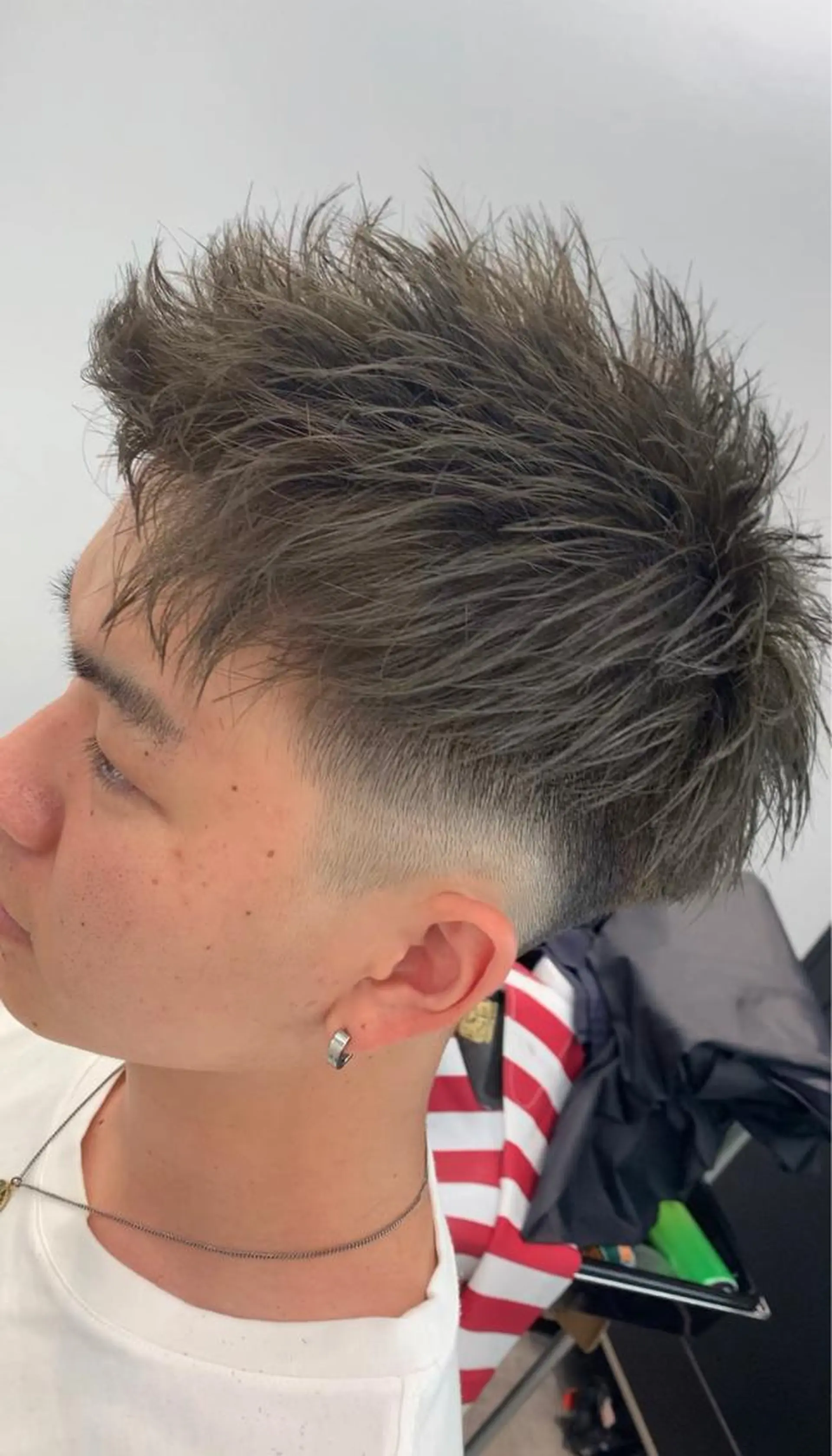 ショート メンズ 及川シゲル 髪質改善講師のヘアスタイル