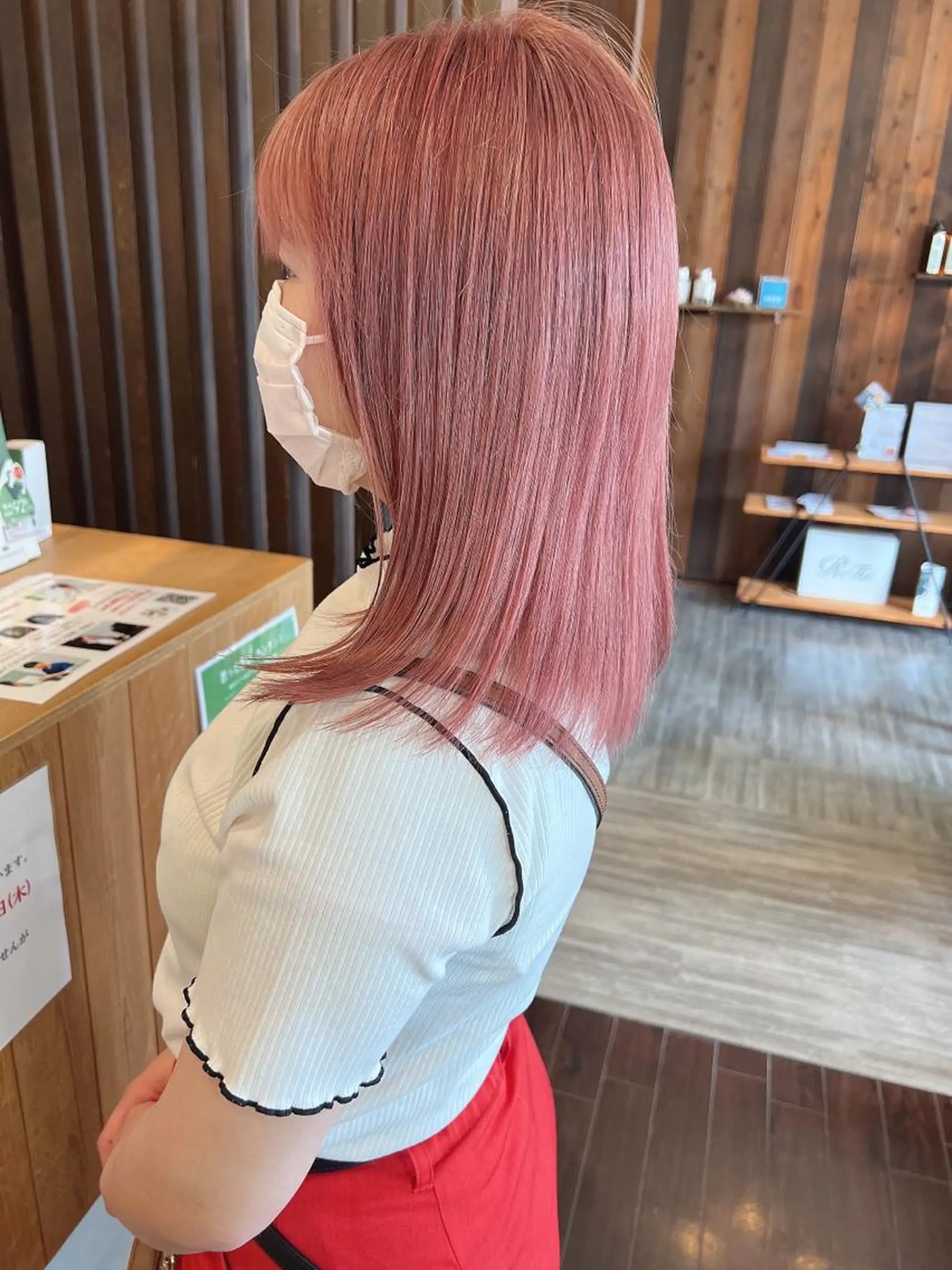 セミロング ヘアカラー 具志 正太のヘアスタイル