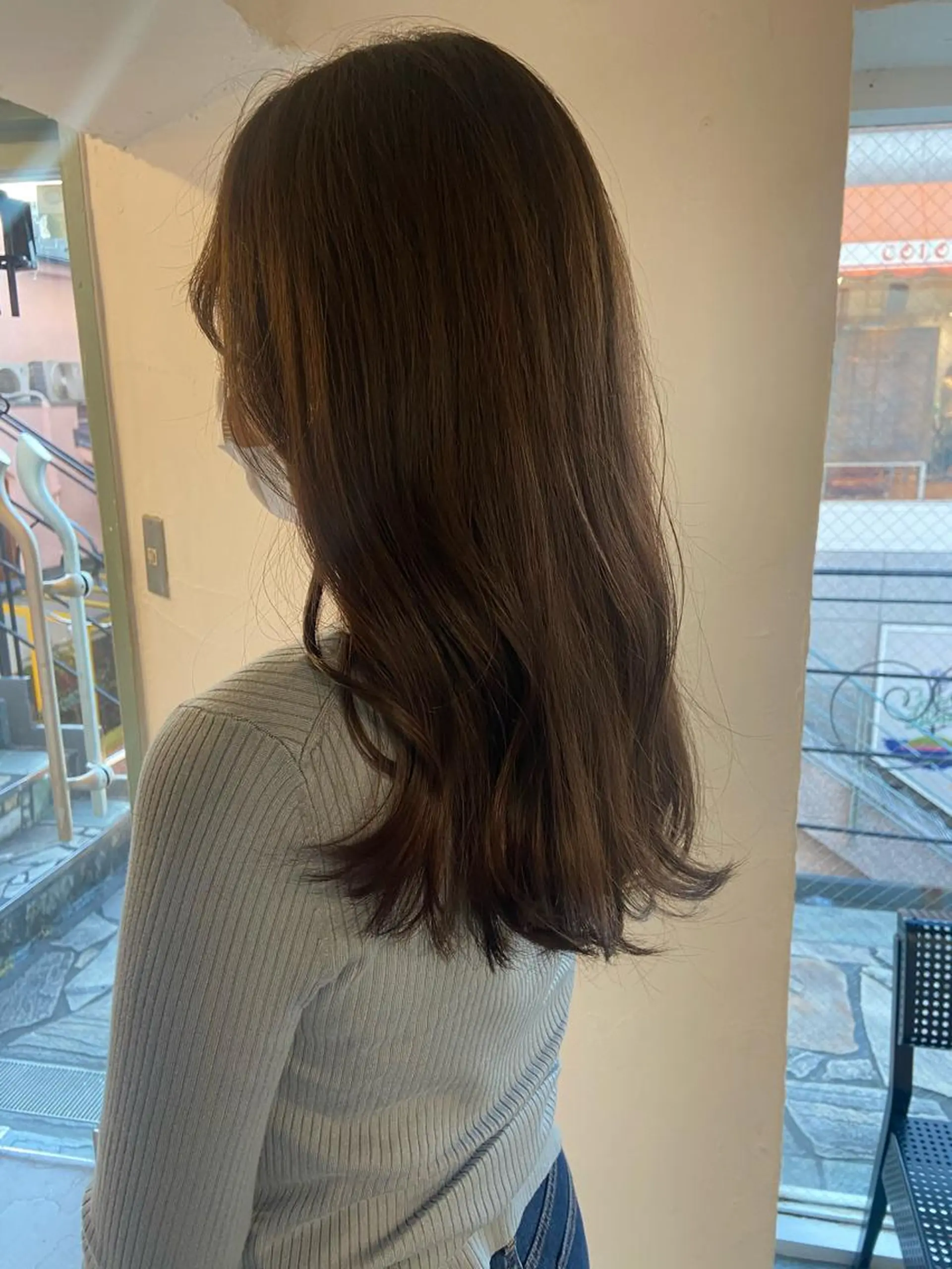 ロング カラー アッシュ アッシュブラウン ブリーチ ブラウンカラー ブリーチなしカラー ヘッドスパで脳を 整える✨chacoのヘアスタイル