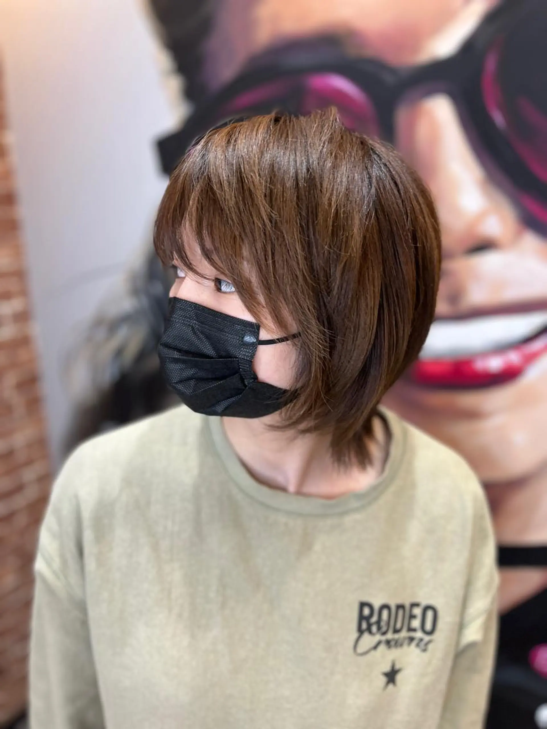 ミディアム カラー パーマ ヘアアレンジ メンズ キッズ ネイル マツエク・マツパ アイブロウ ミディアムパーマ メンズハイライト メンズパーマ ブラウンカラー ケアカラー カット 久木原 ゆりのヘアスタイル