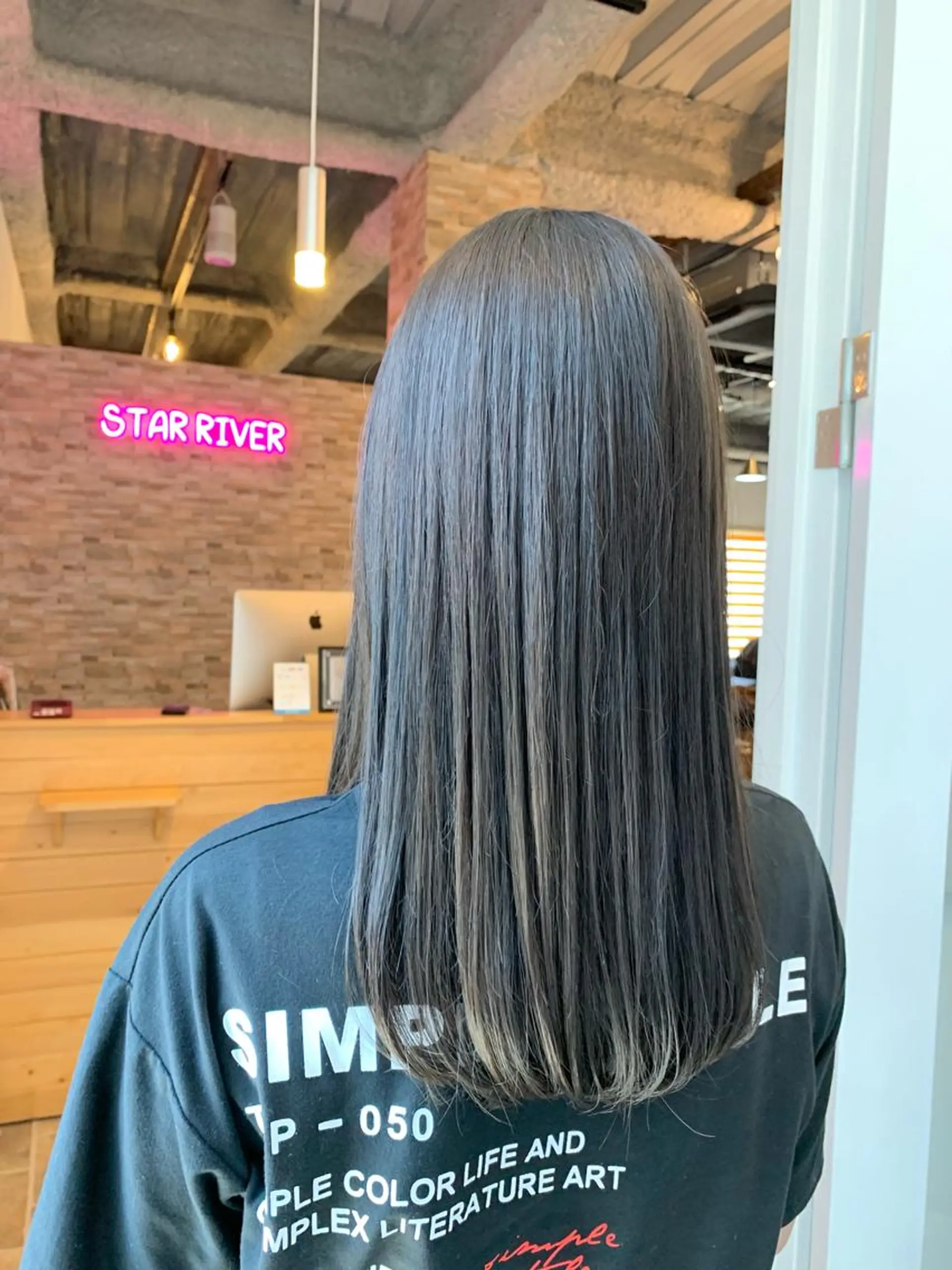 ロング カラー 吉田 聡一のヘアスタイル