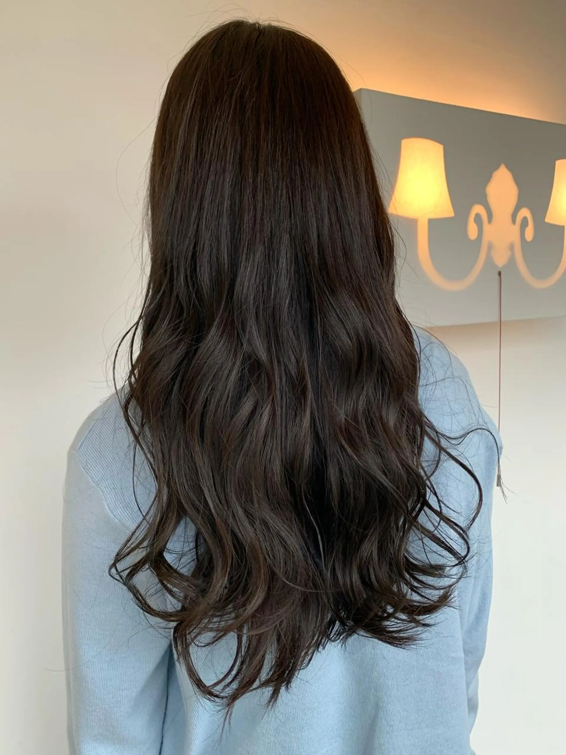 ロング アッシュ おせ ちさとのヘアスタイル