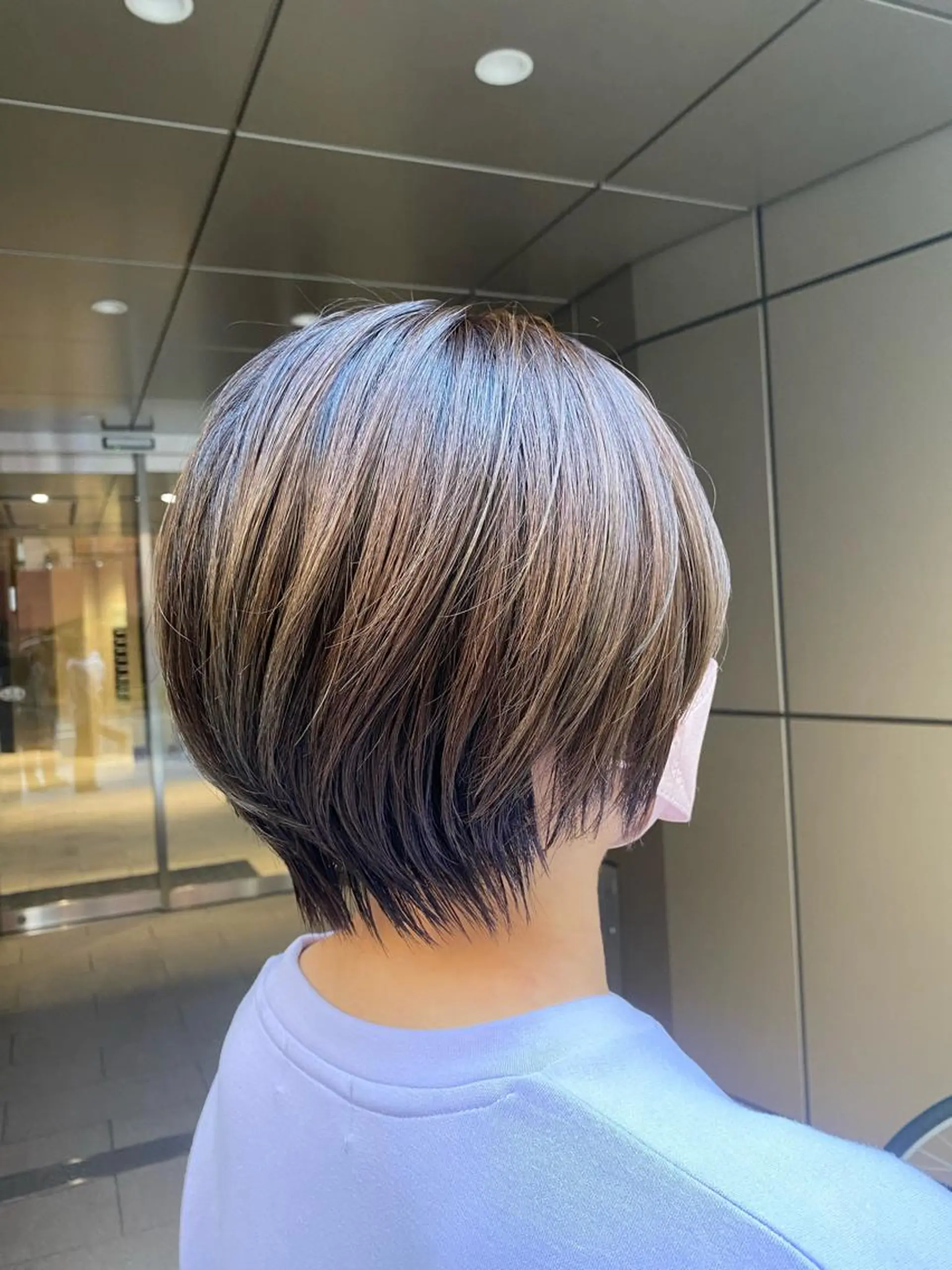 ショート カット トリートメント 白髪ぼかしハイライト ／レイヤー中島啓太のヘアスタイル