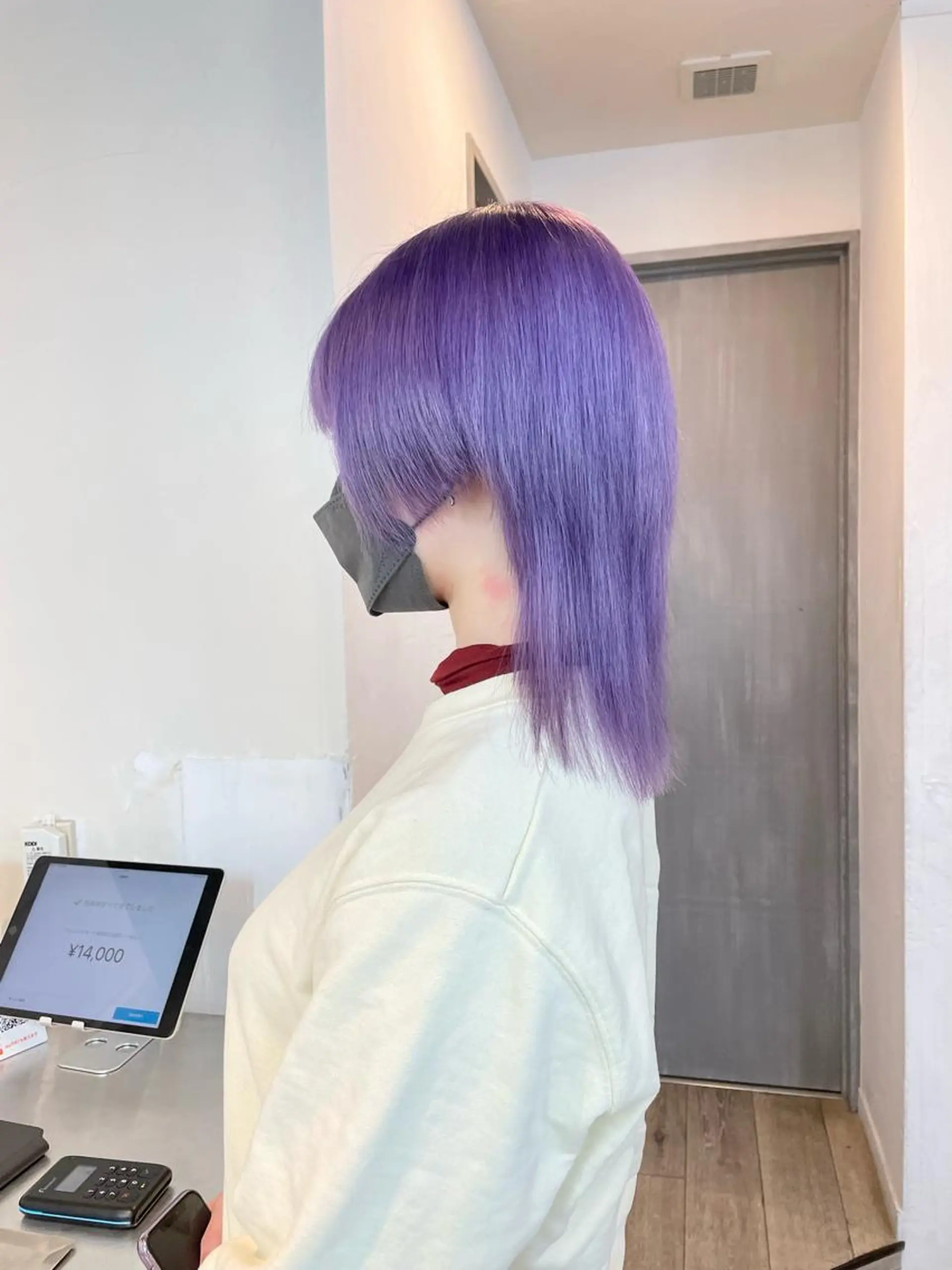 セミロング カラー パープルカラー カット ヘアカラー トリートメント ヘアセット ハイトーン×レイヤー ／遠藤将太のヘアスタイル