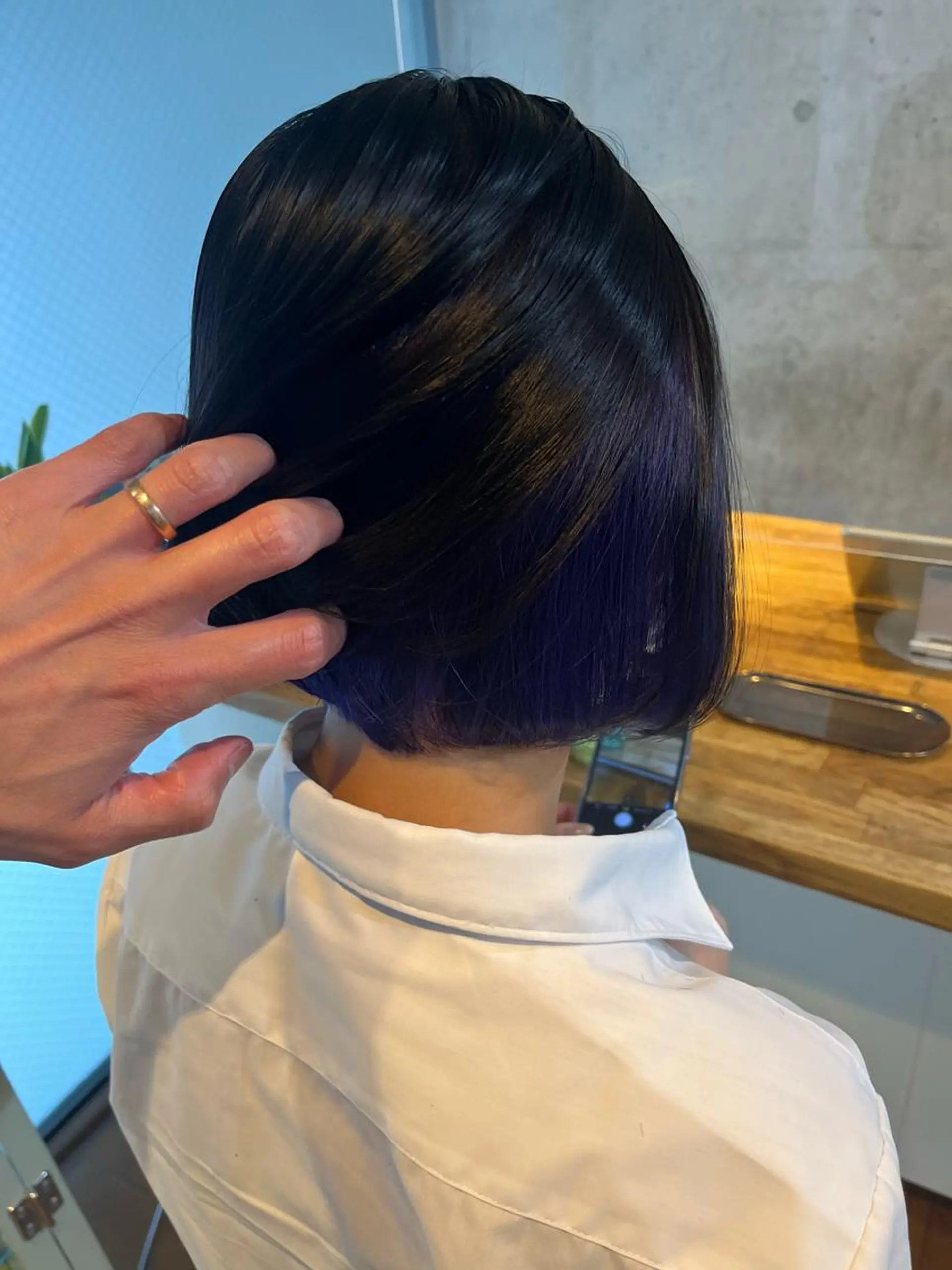 ショート カラー ブルーカラー インナーカラー 髪質改善 🐶とっくんのヘアスタイル