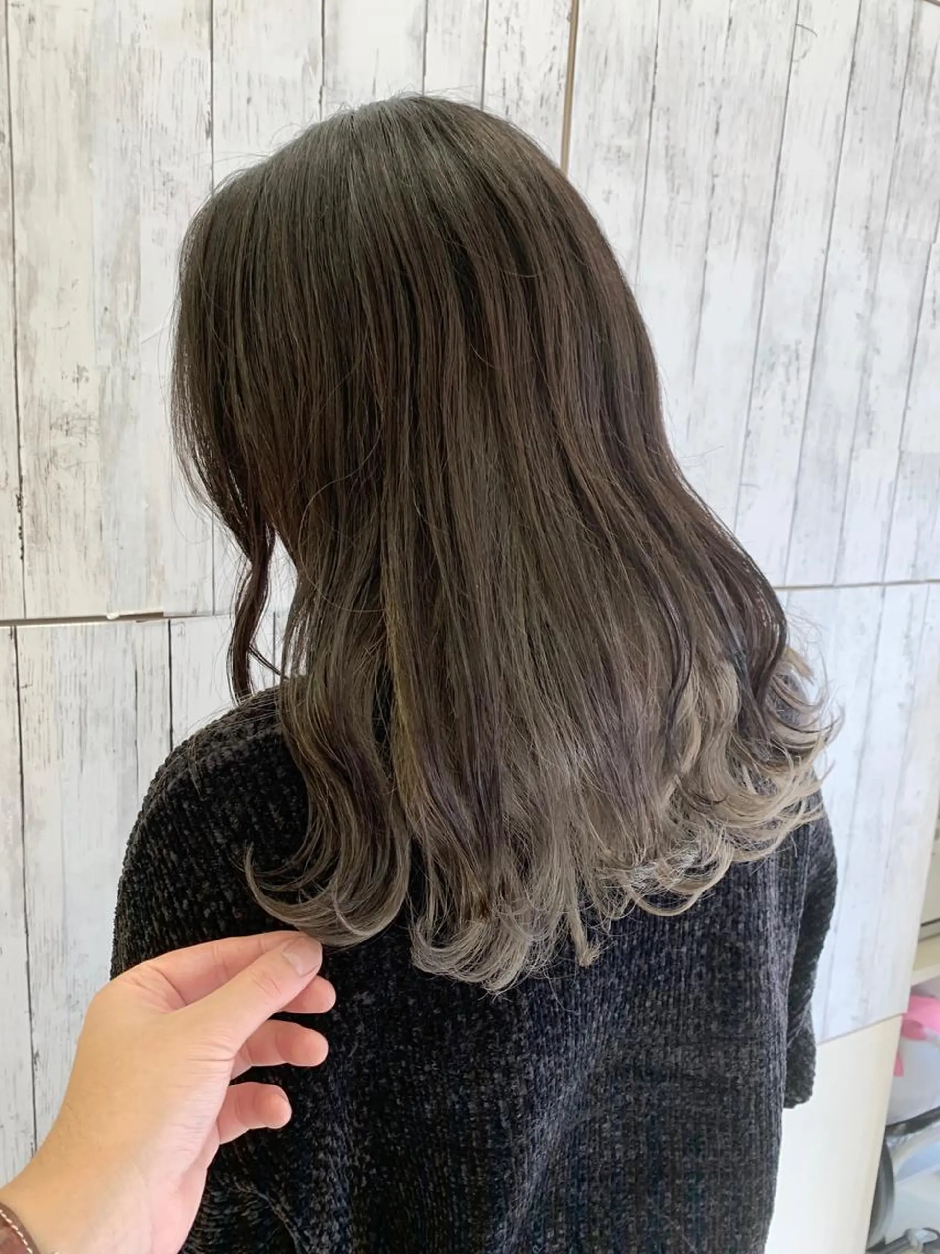 セミロング カラー 髪質改善専門美容室bokuno町田店所属・町田で叶う本物の 髪質改善 鍋谷勇のヘアスタイル