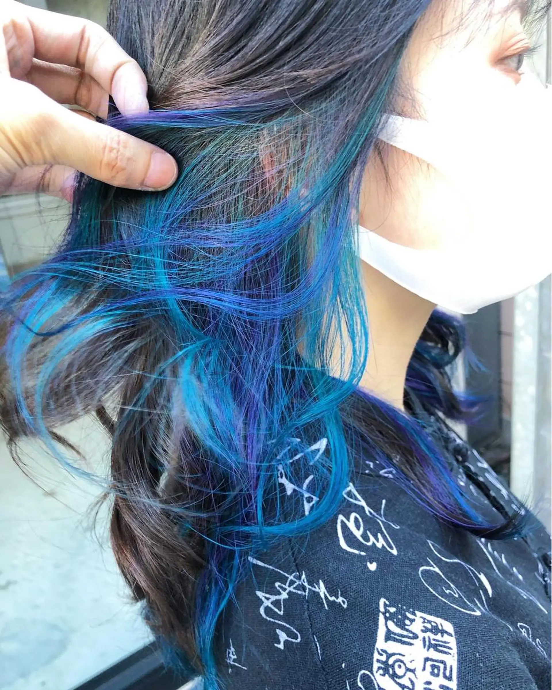 ミディアム カラー ショートボブ ボブレイヤー アッシュ バレイヤージュ ミストバング カット ヘアカラー トリートメント 原宿サロン代表 デザインカラー伊藤卓のヘアスタイル