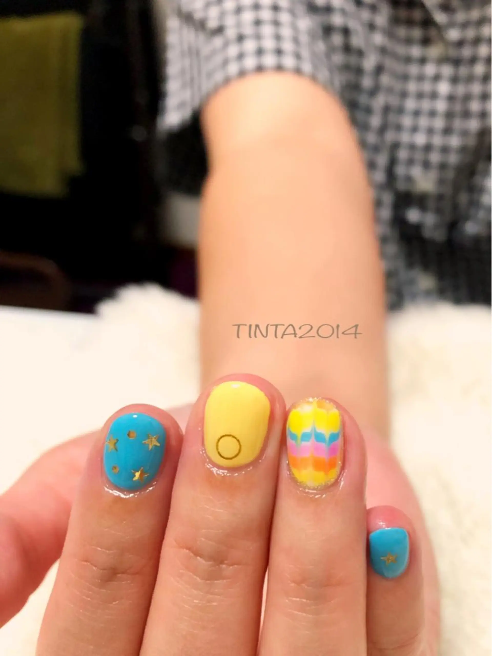 ネイル ブルー ピーコックネイル 黄色 馬場 典子のネイルデザイン
