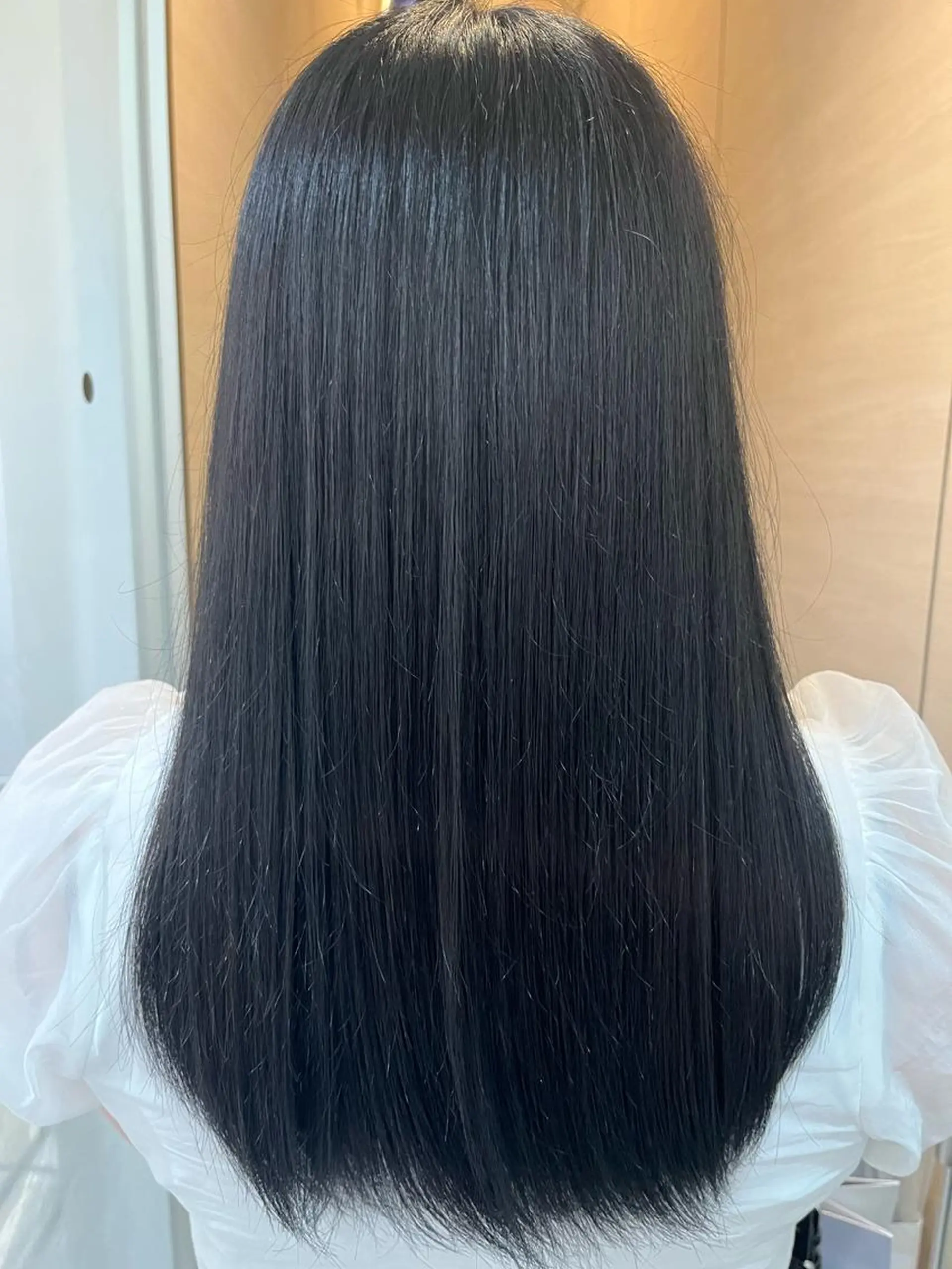 セミロング カラー 黒髪 ブルーカラー ブルーブラック 🥇赤み消しカラー／ 髪質改善の匠🥇のヘアスタイル