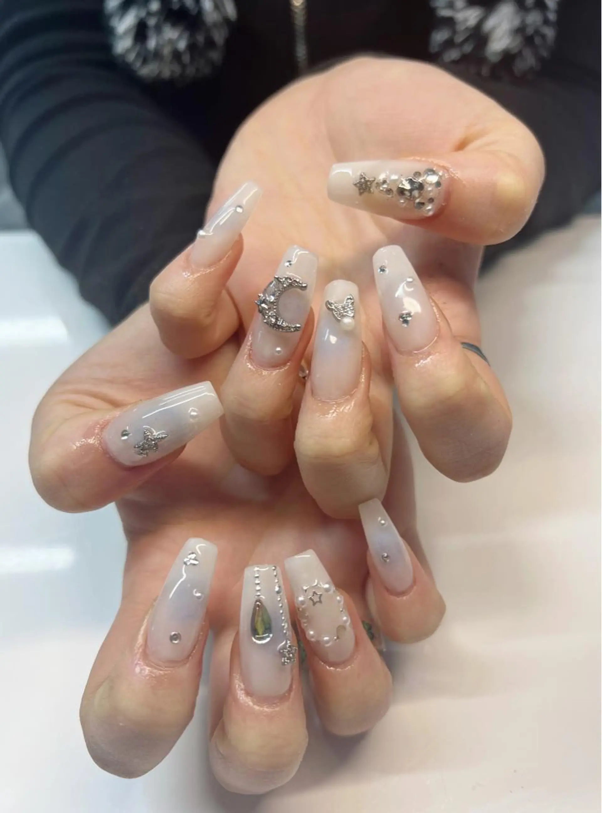 ネイル Nail Salon L'arc所属・💊大阪/心斎橋 moni🧠のネイルデザイン
