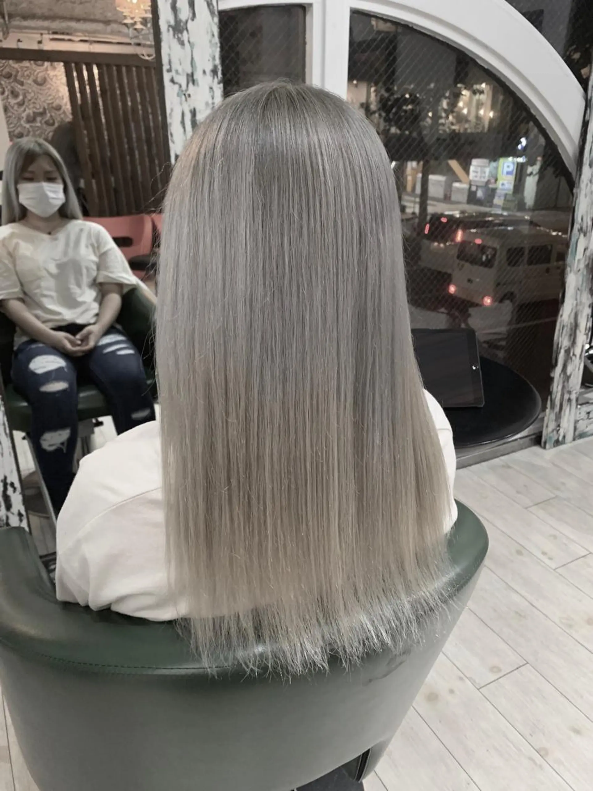 ミディアム ヘアカラー トリートメント Orque deux 伊藤丈晴のヘアスタイル