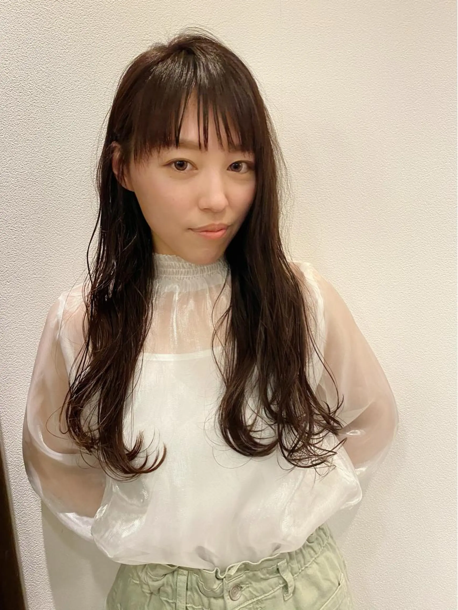 ロング カラー 岡田 拓也のヘアスタイル