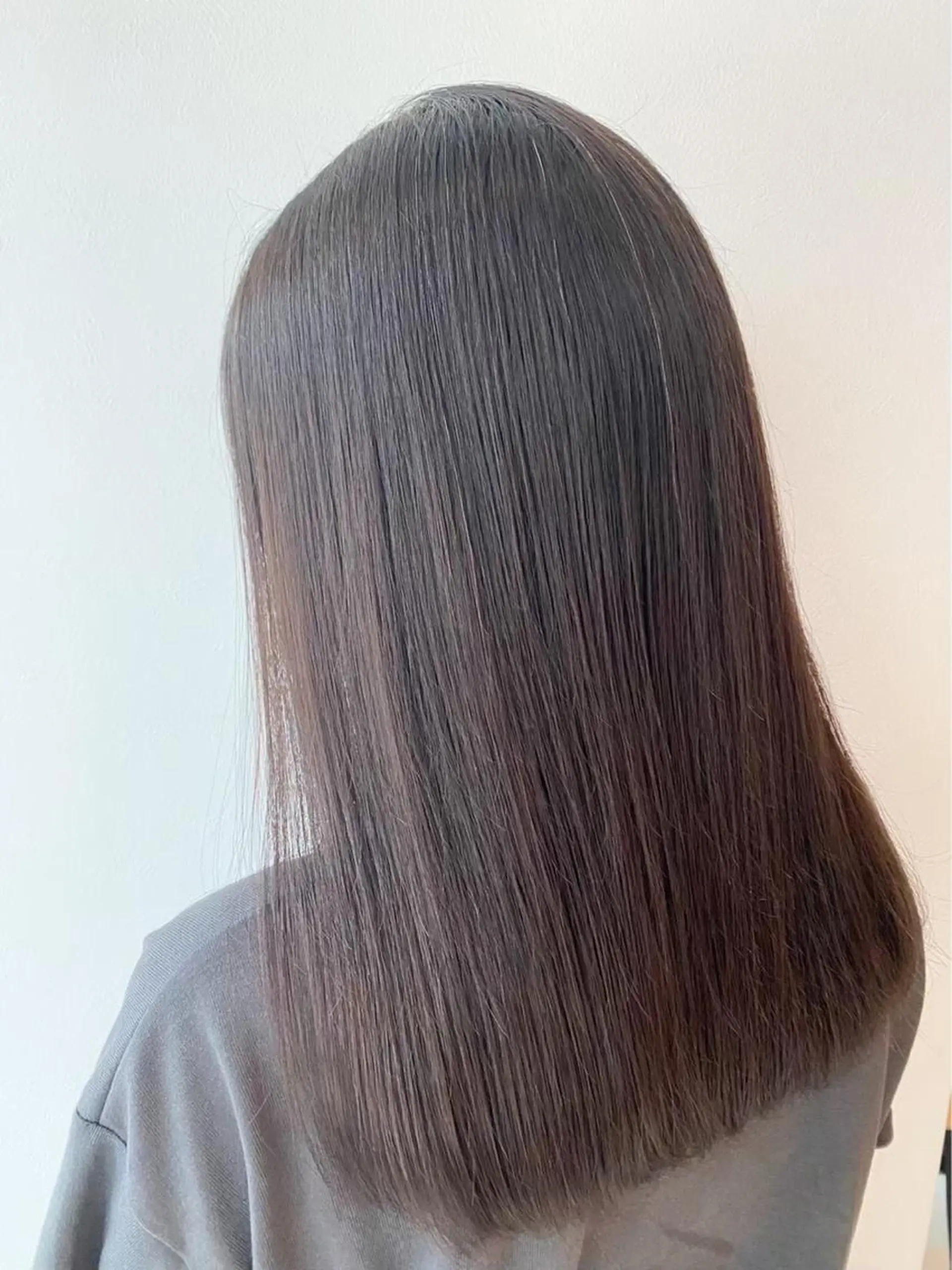 セミロング カラー ブリーチ ケアブリーチ ダブルカラー イヤリングカラー ハイライトカラー 神戸ボブ✂️ ioe三宮/田 伸佳のヘアスタイル