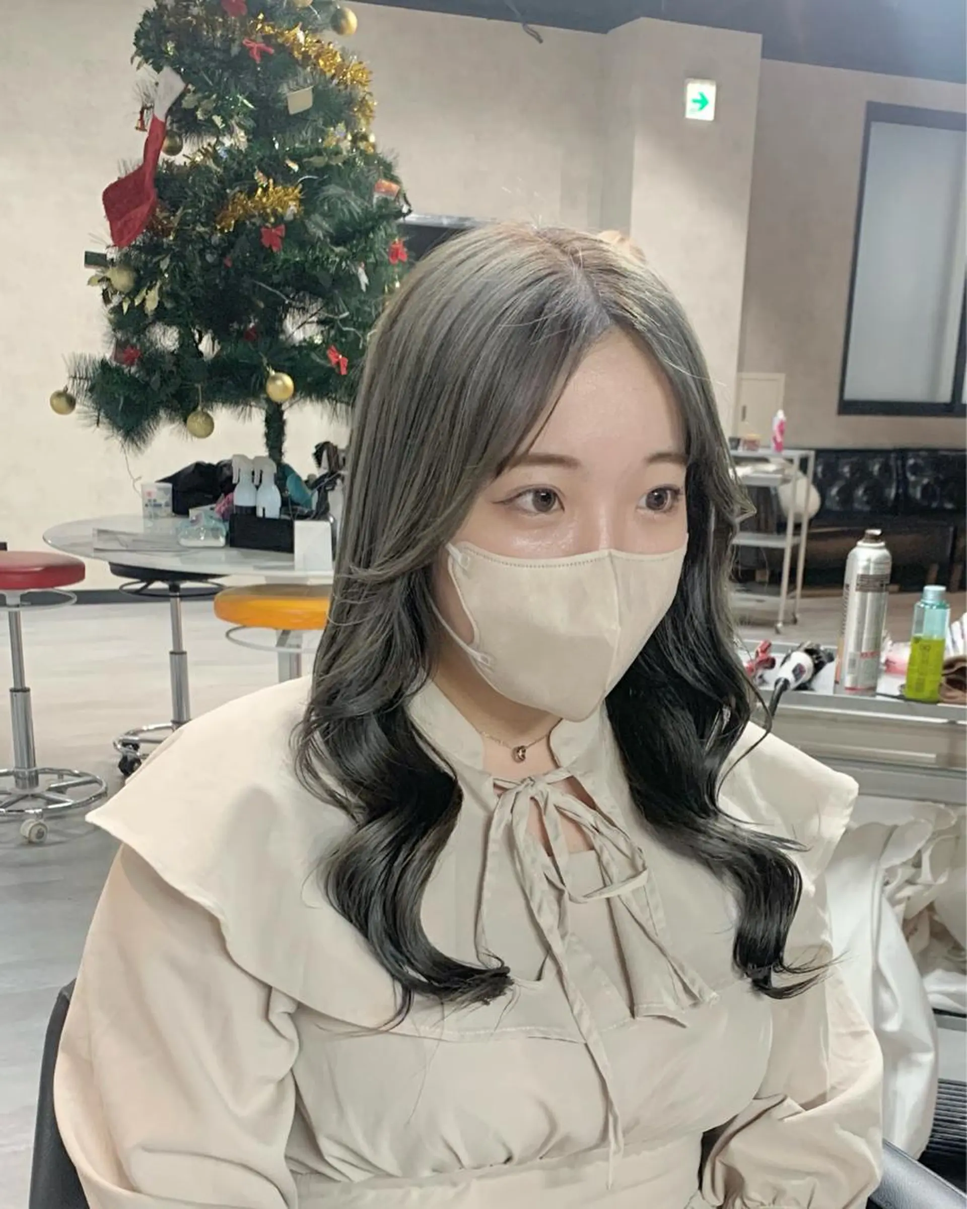 ロング カラー 韓国風ヘア ヘアカラー トリートメント B E C H I C O〔べち子〕のヘアスタイル