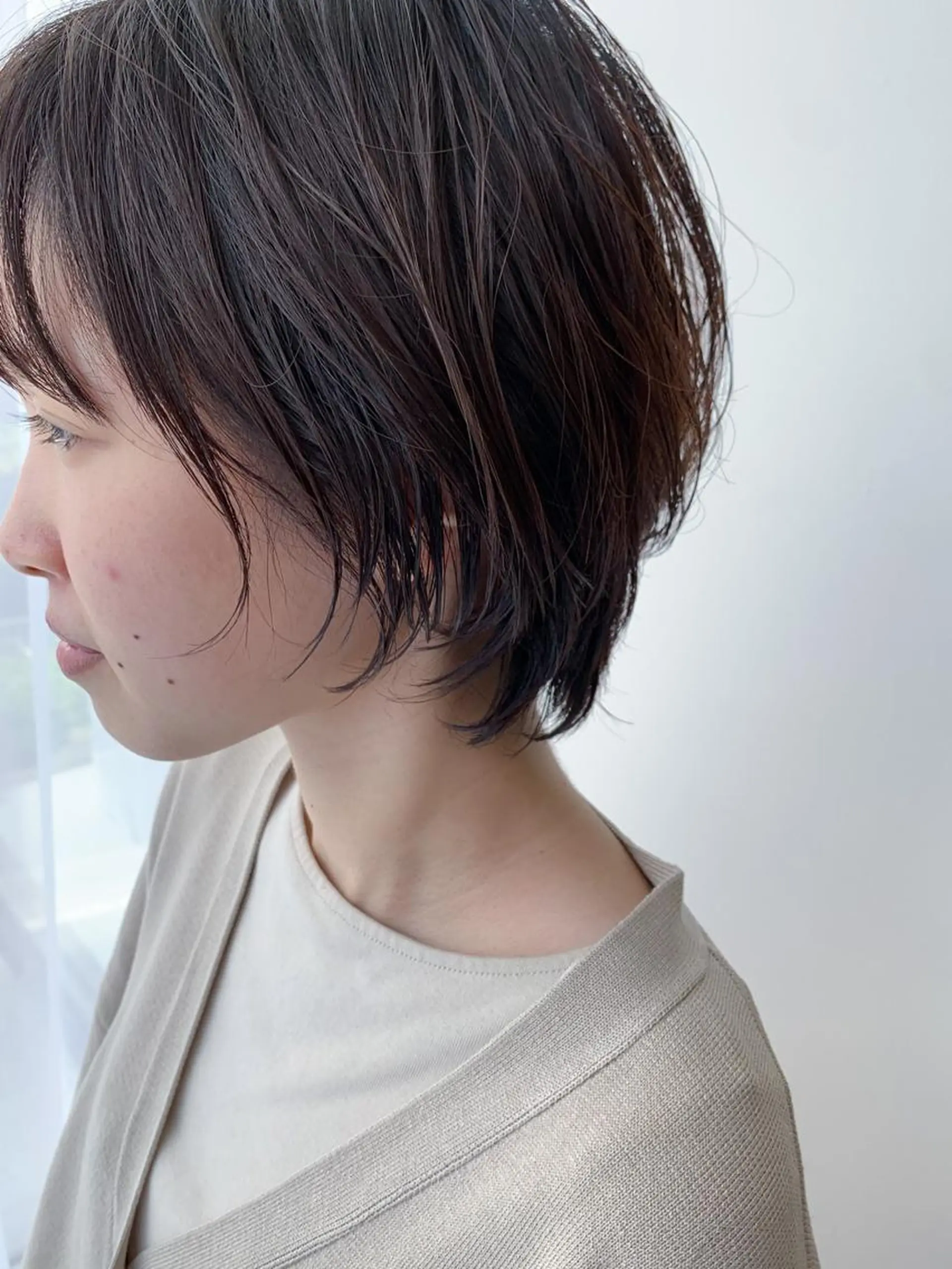 ショート アッシュ くせ毛 ハイライト 小顔カット 縮毛矯正 モリシュンスケ /レイヤー/髪質改善のヘアスタイル