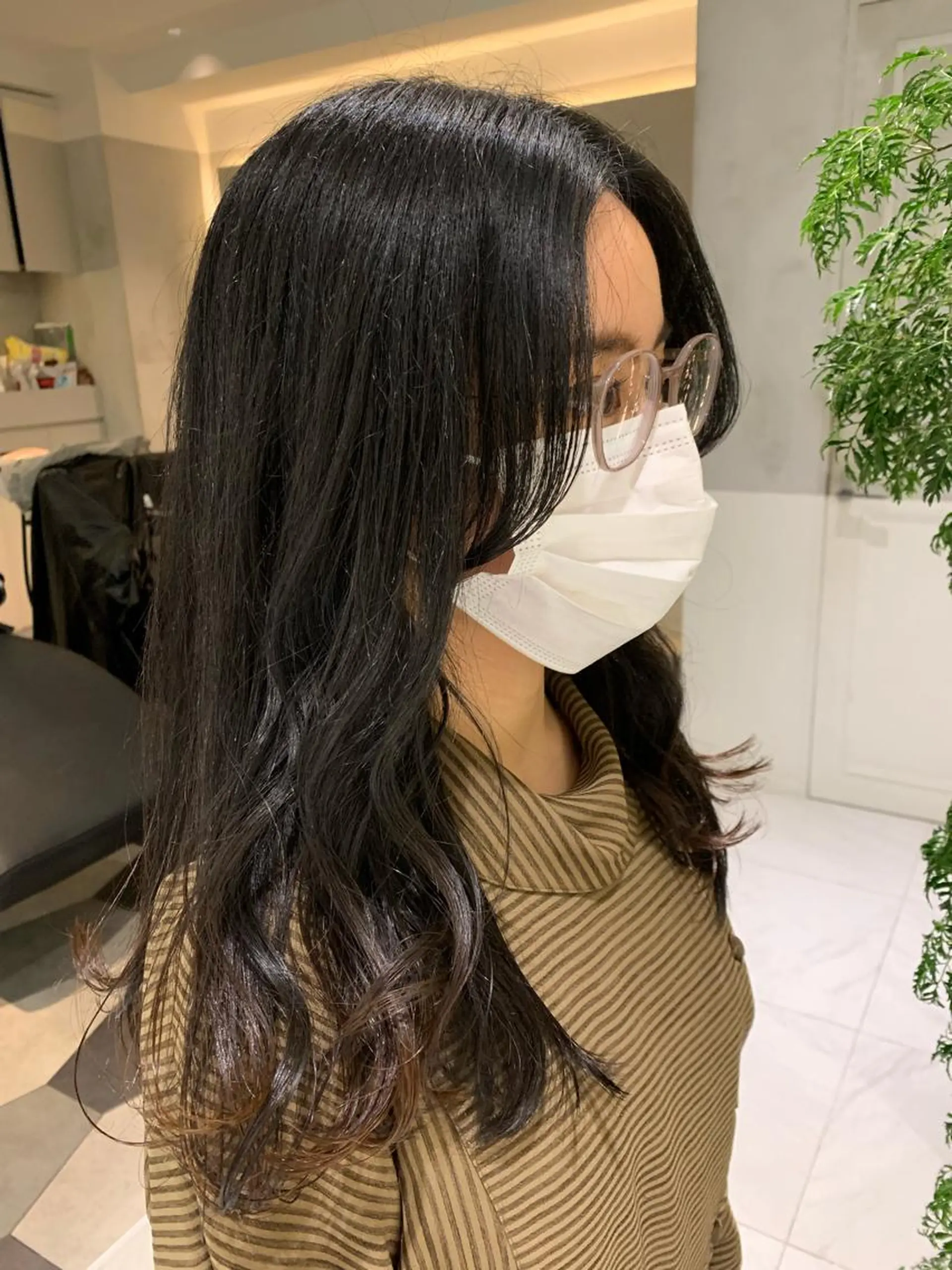 ロング オリーブ カラー✨有坂映哉のヘアスタイル