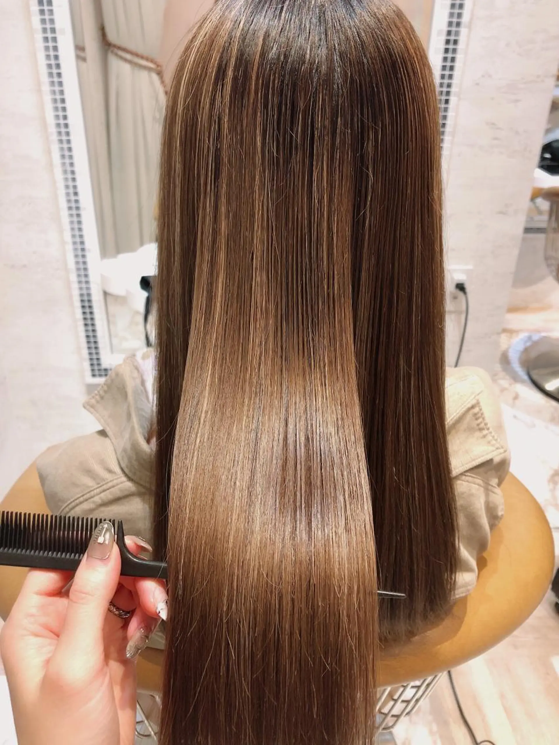 ミディアム トリートメント 代表山口ひな 髪質改善のプロのヘアスタイル