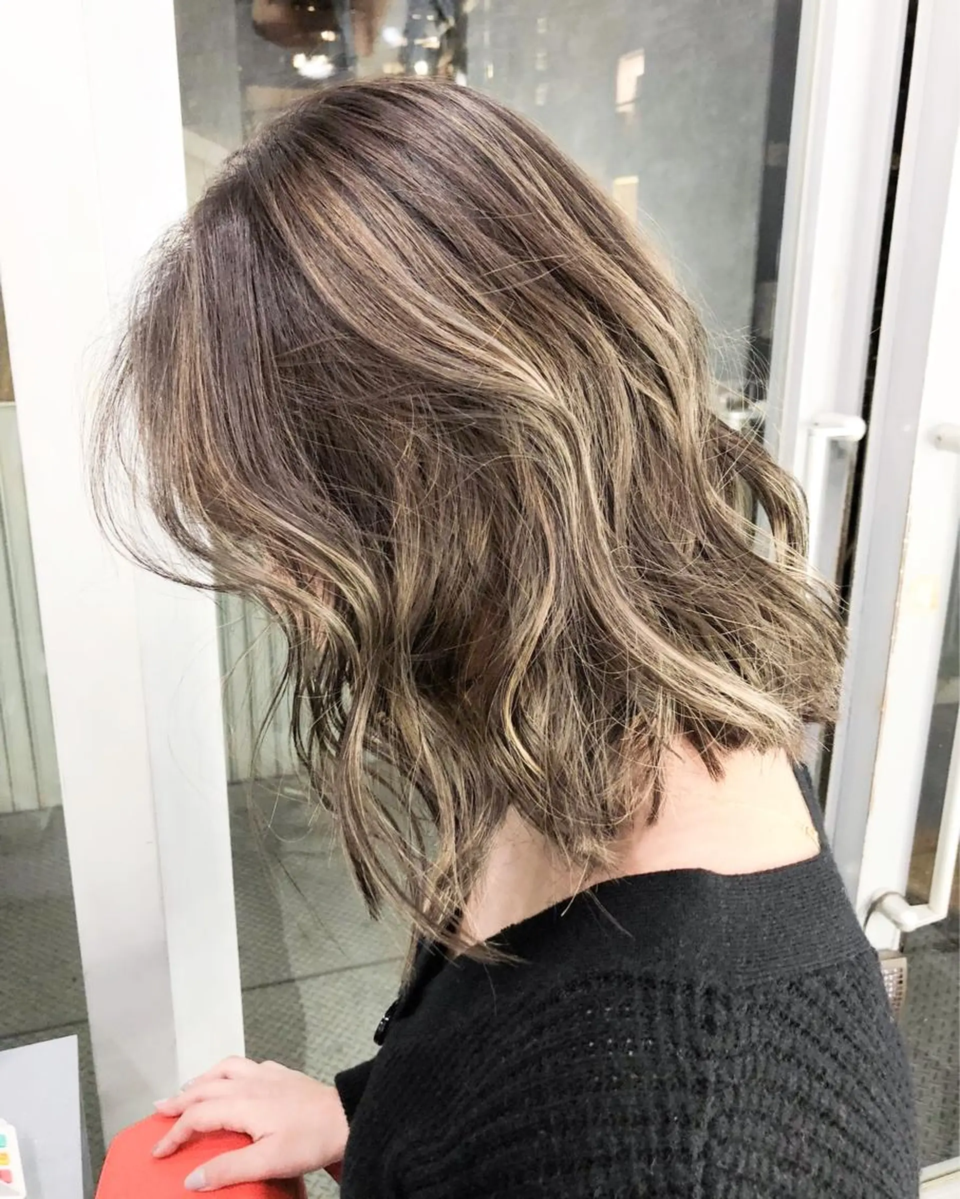 ショート カラー バレイヤージュ ハイライトカラー ハイライト レイヤーカット レイヤーカット BLend 渋谷のヘアスタイル