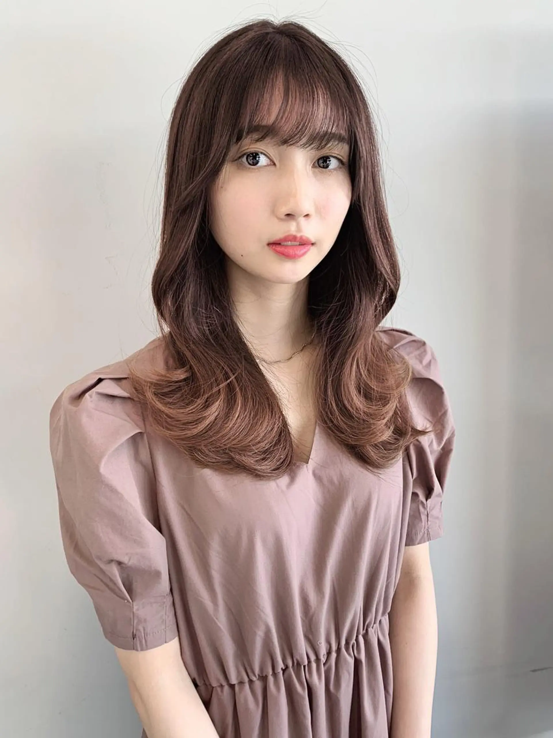 ミディアム カラー ミディアムパーマ ベージュカラー 黒髪 ブリーチ ブルーカラー カット ヘアカラー トリートメント ヘッドスパ 透明感/オリーブ/ グレージュ/YUKAのヘアスタイル