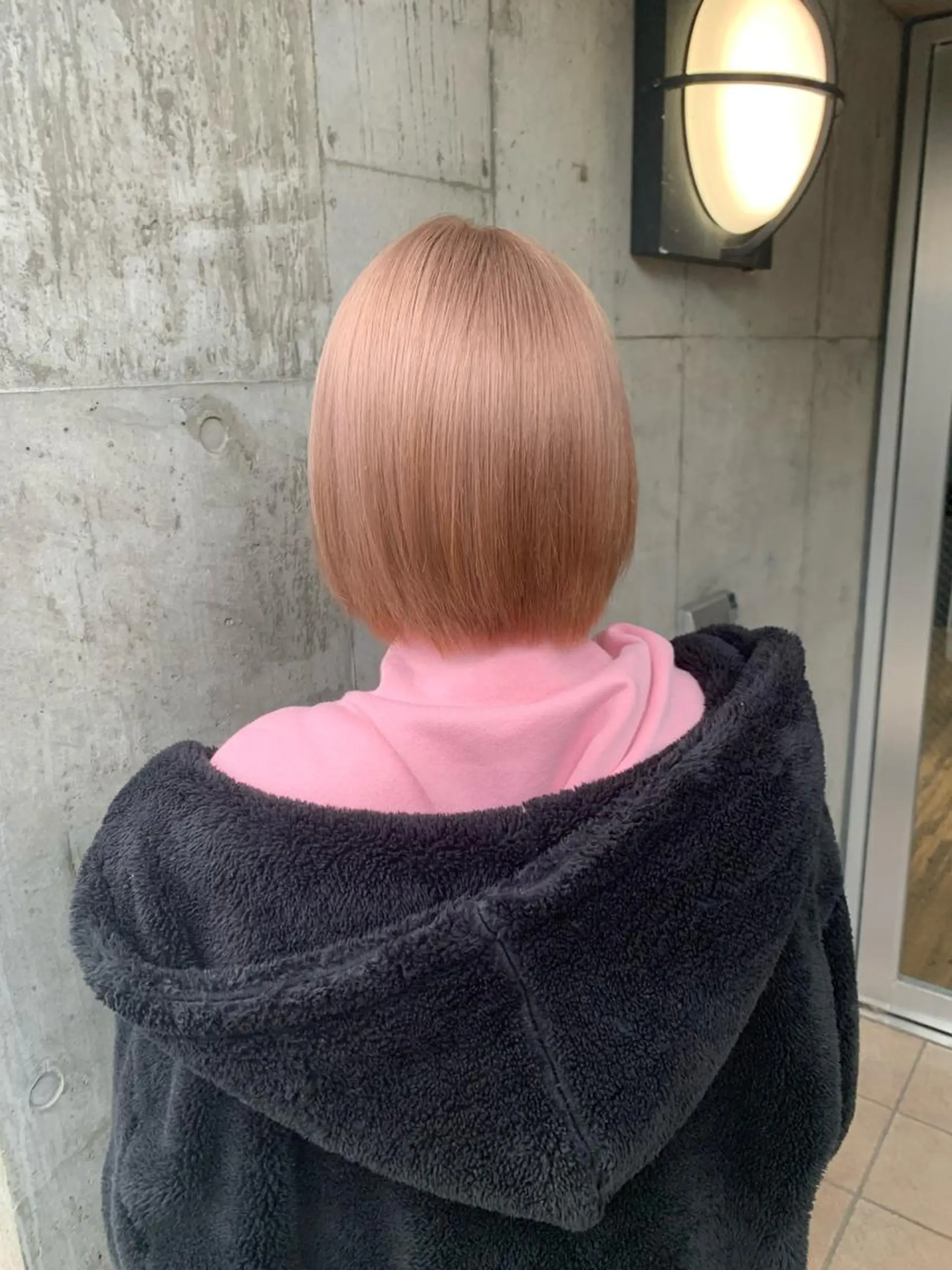 ショート カラー アッシュ グレージュ ラベンダーカラー ラベンダーピンク ピンクカラー カット ヘアカラー トリートメント ミルクティーベージュ ブリーチ　店長　清水のヘアスタイル