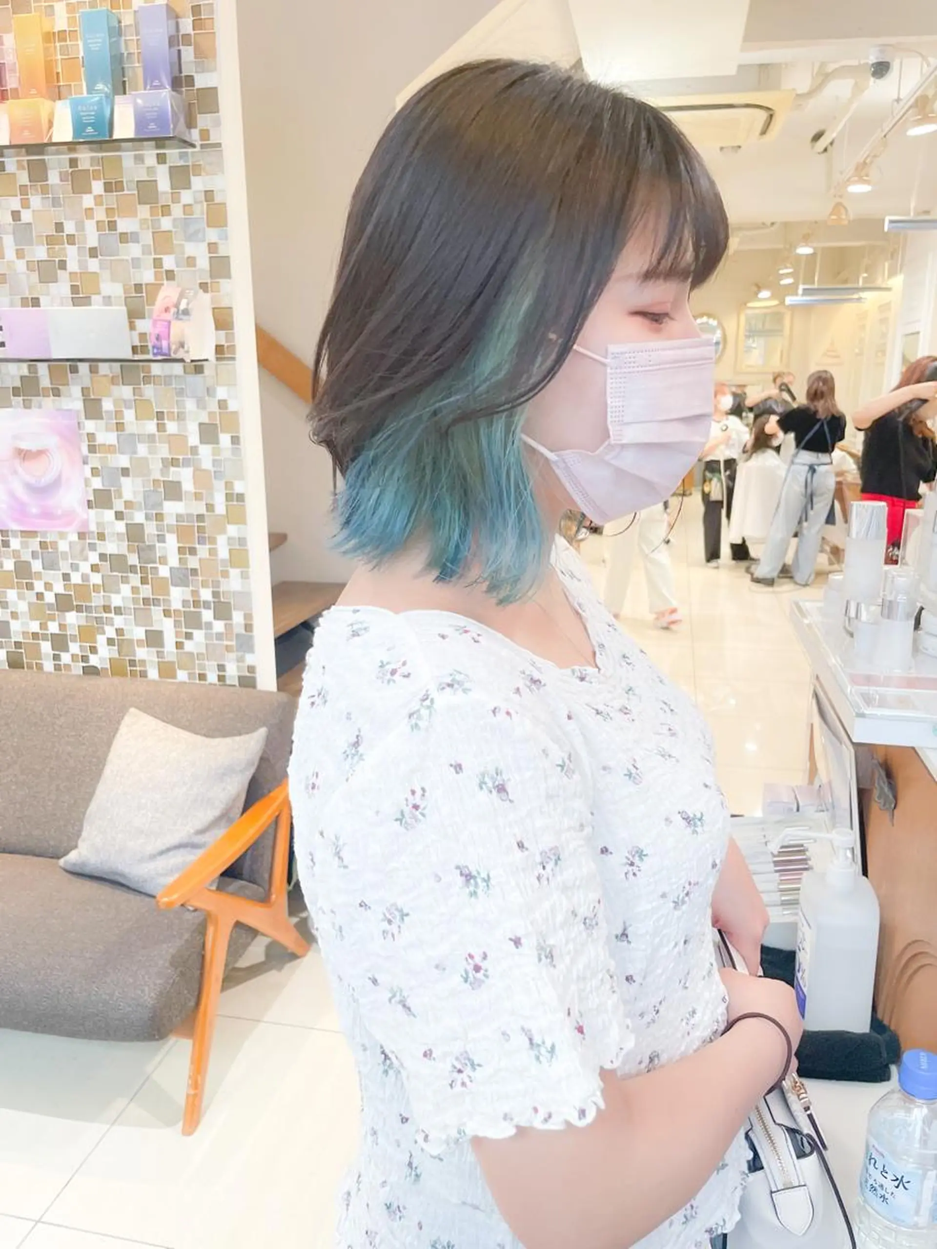 ミディアム カラー ブルーカラー インナーカラー ヘアカラー ✨カラー支持No.1 🧸ワキ カナコ🧸のヘアスタイル