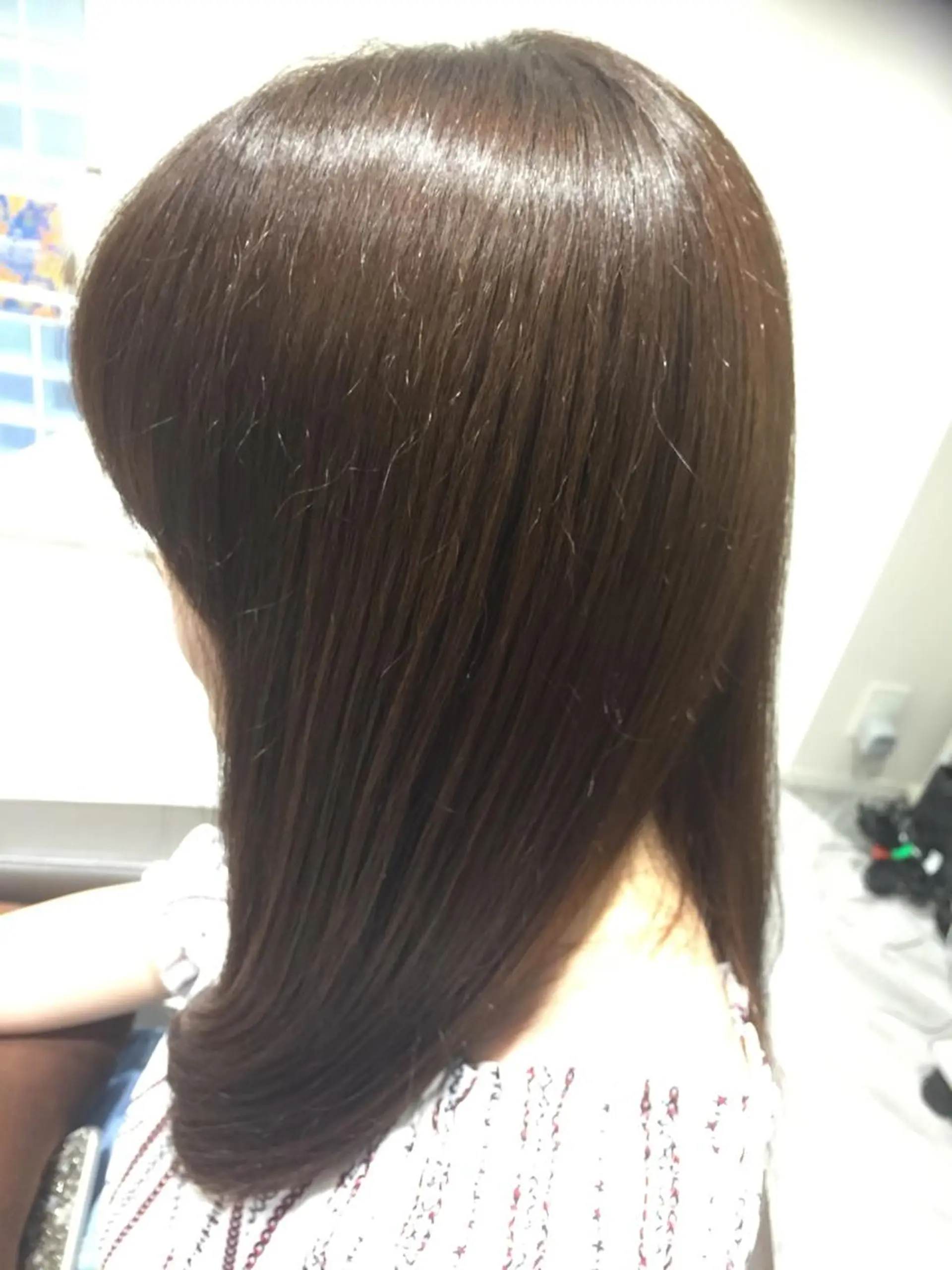 セミロング トリートメント 岡田 夏実のヘアスタイル