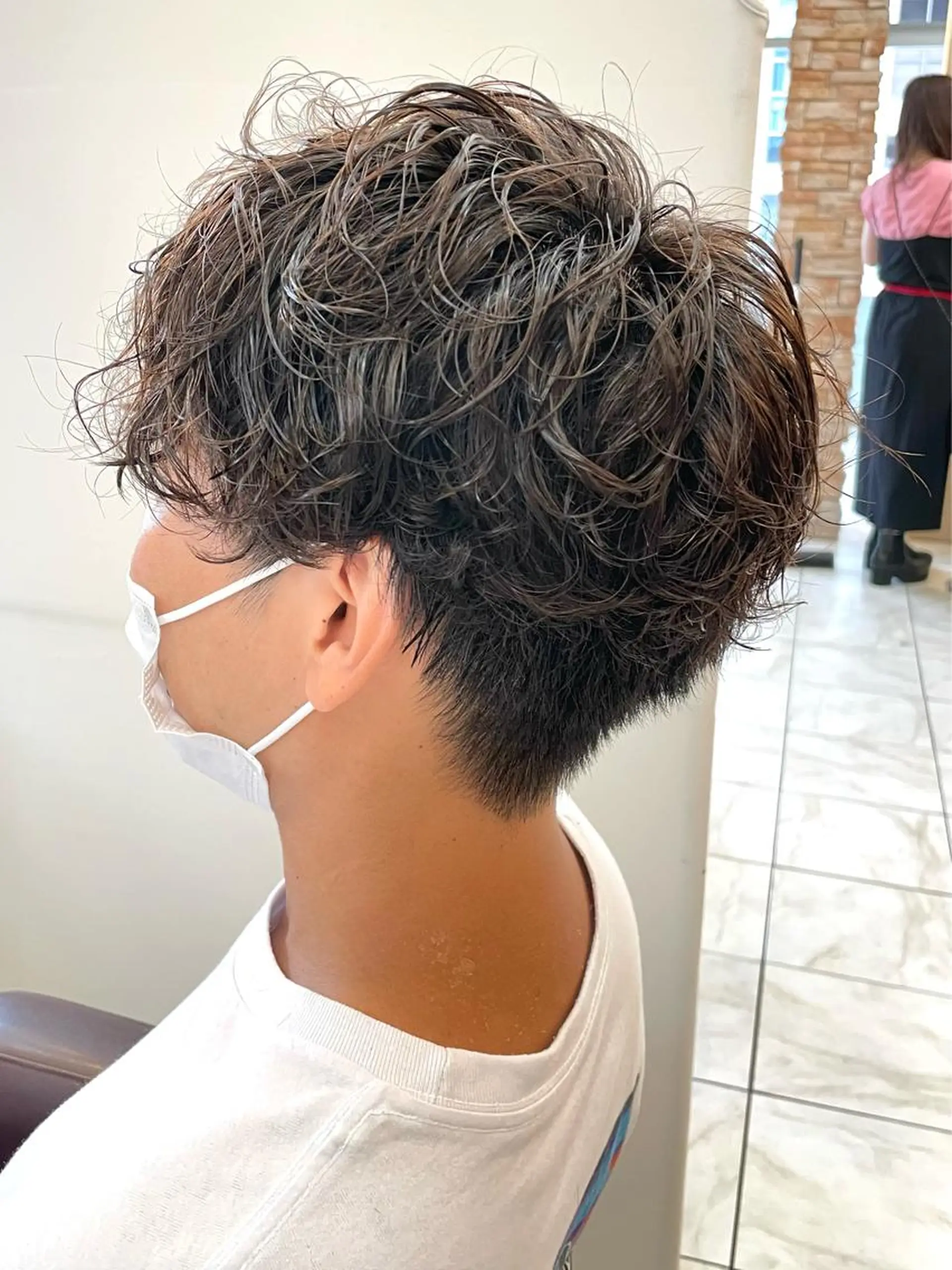 ショート カット パーマ 新籾 尚哉のヘアスタイル
