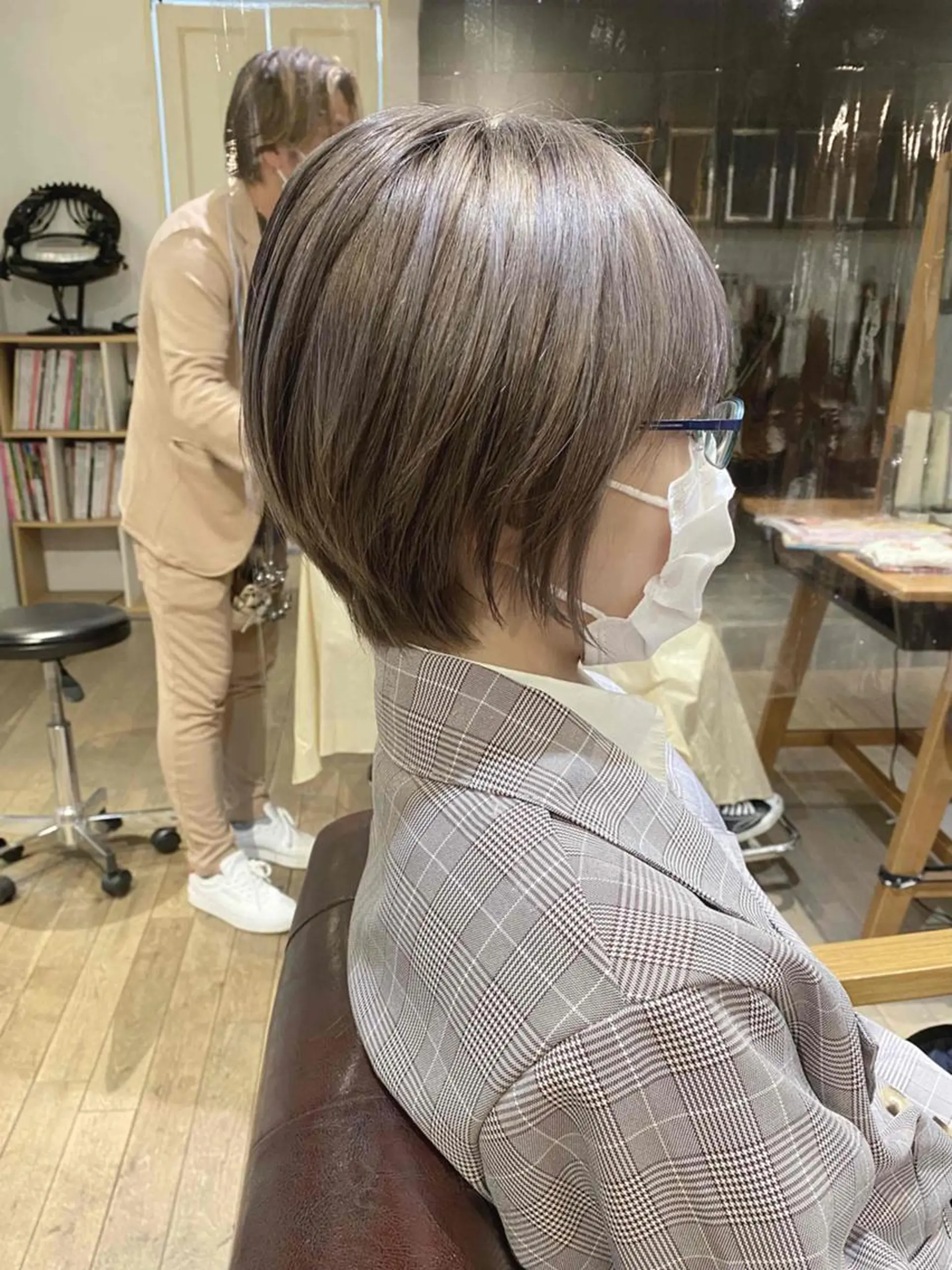 ショート カラー 前田 裕介のヘアスタイル