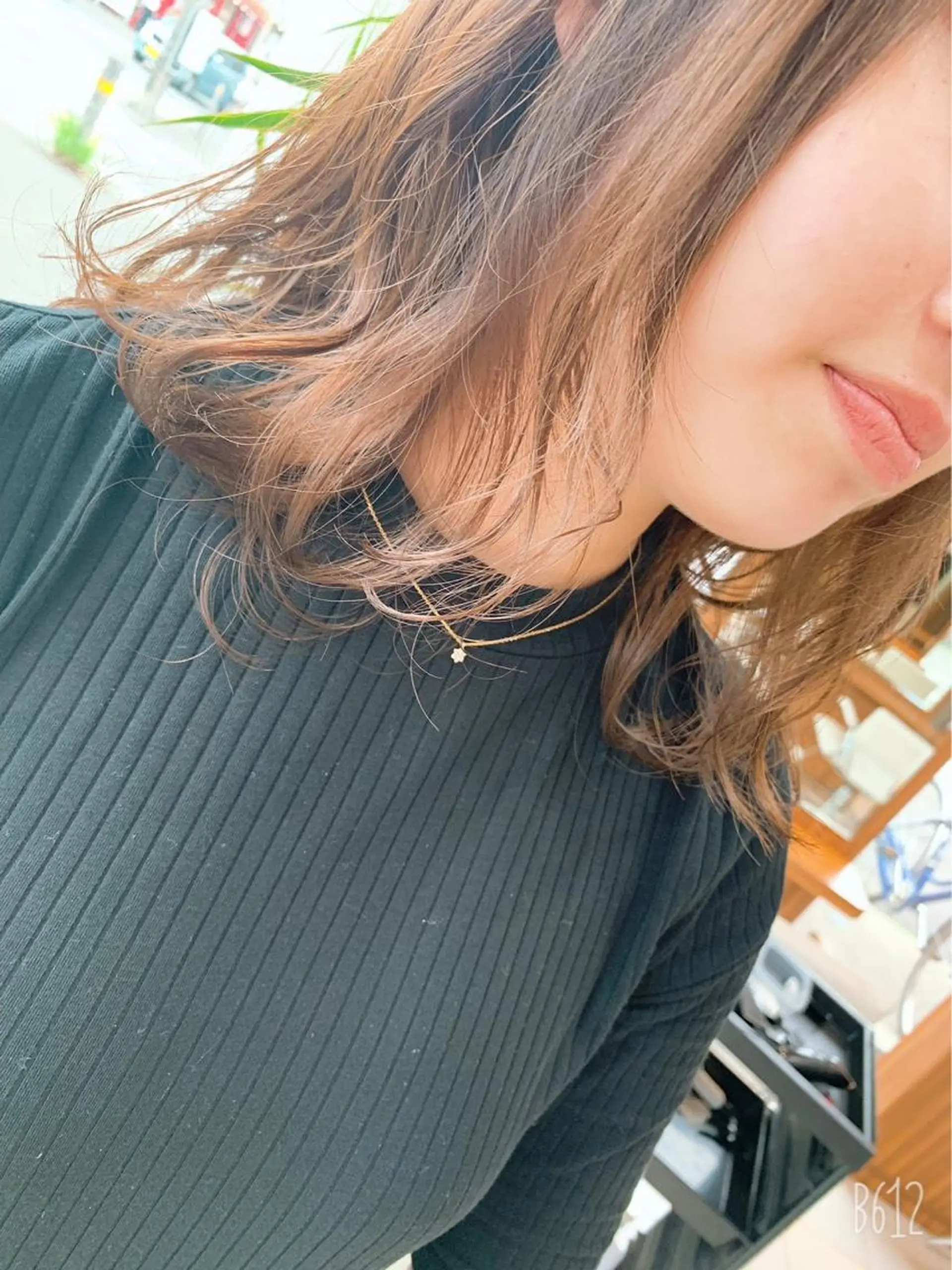 セミロング カラー ヘアアレンジ 脱白髪染め美容師 竹内涼乃のヘアスタイル