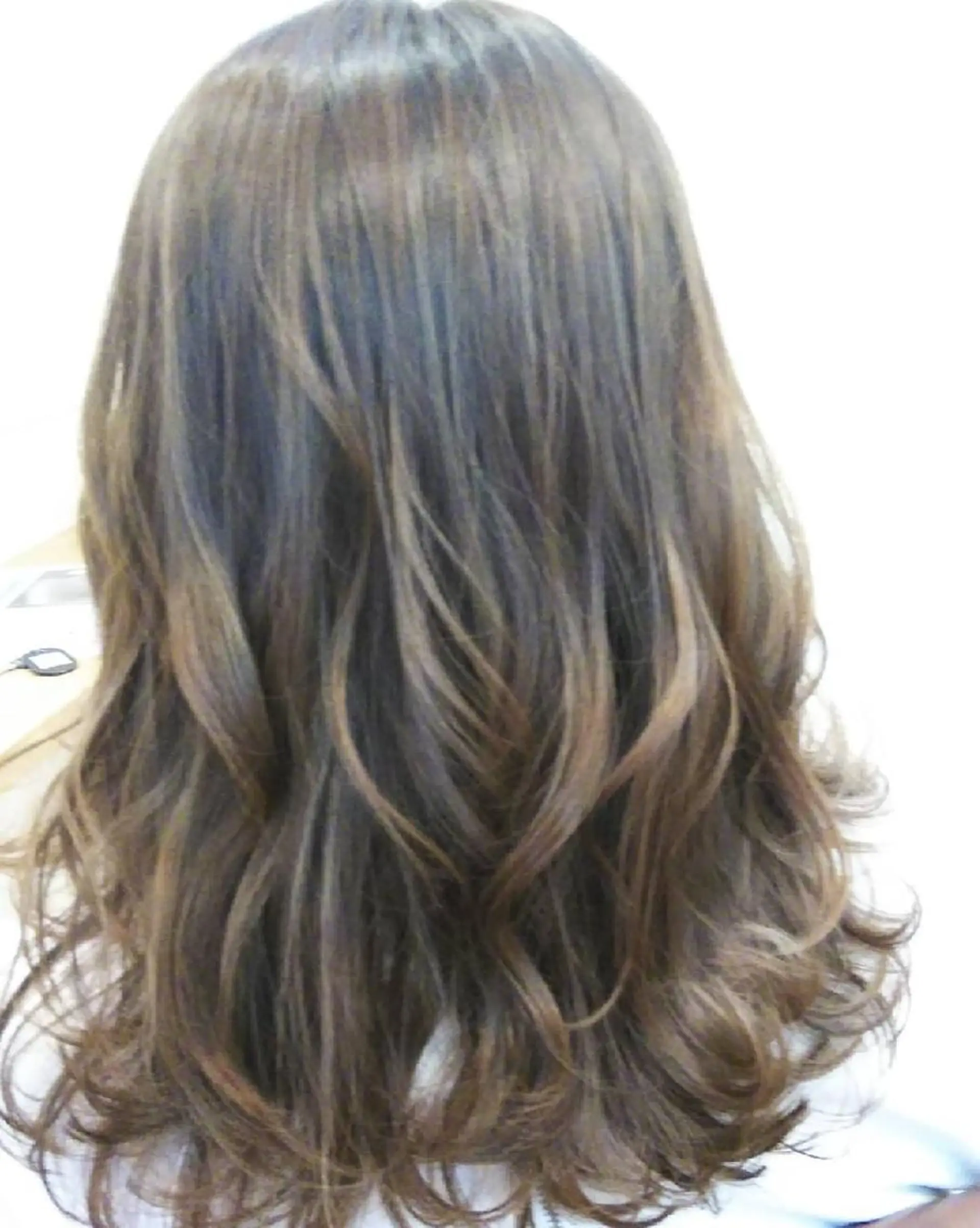 ミディアム カラー パーマ ヘアアレンジ メンズ キッズ ネイル マツエク・マツパ メンズハイライト アディクシーカラー アッシュ アッシュグレー アッシュグレージュ MEGUMI megumiのヘアスタイル