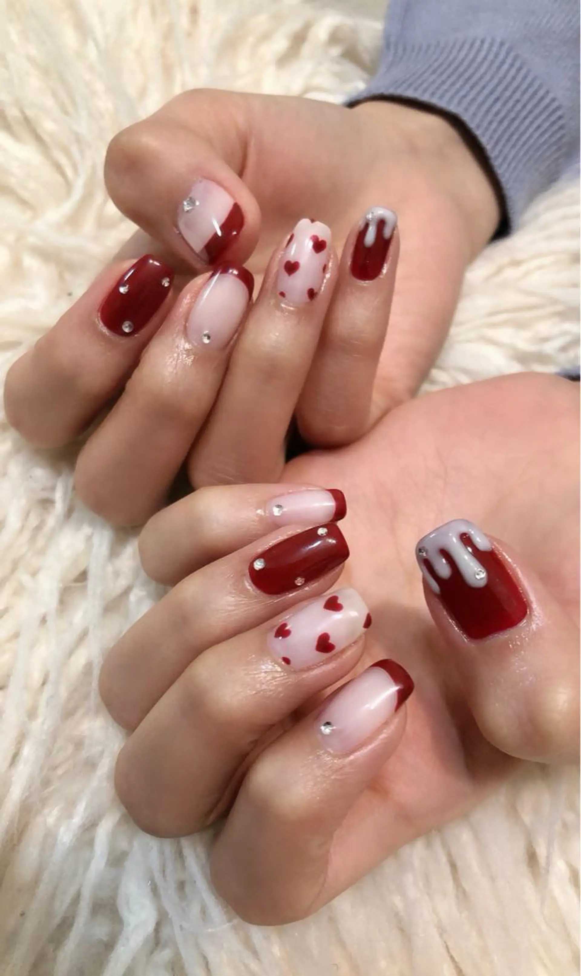 ミディアム ネイル ハート バレンタイン ハンドネイル T. Kasumiのネイルデザイン