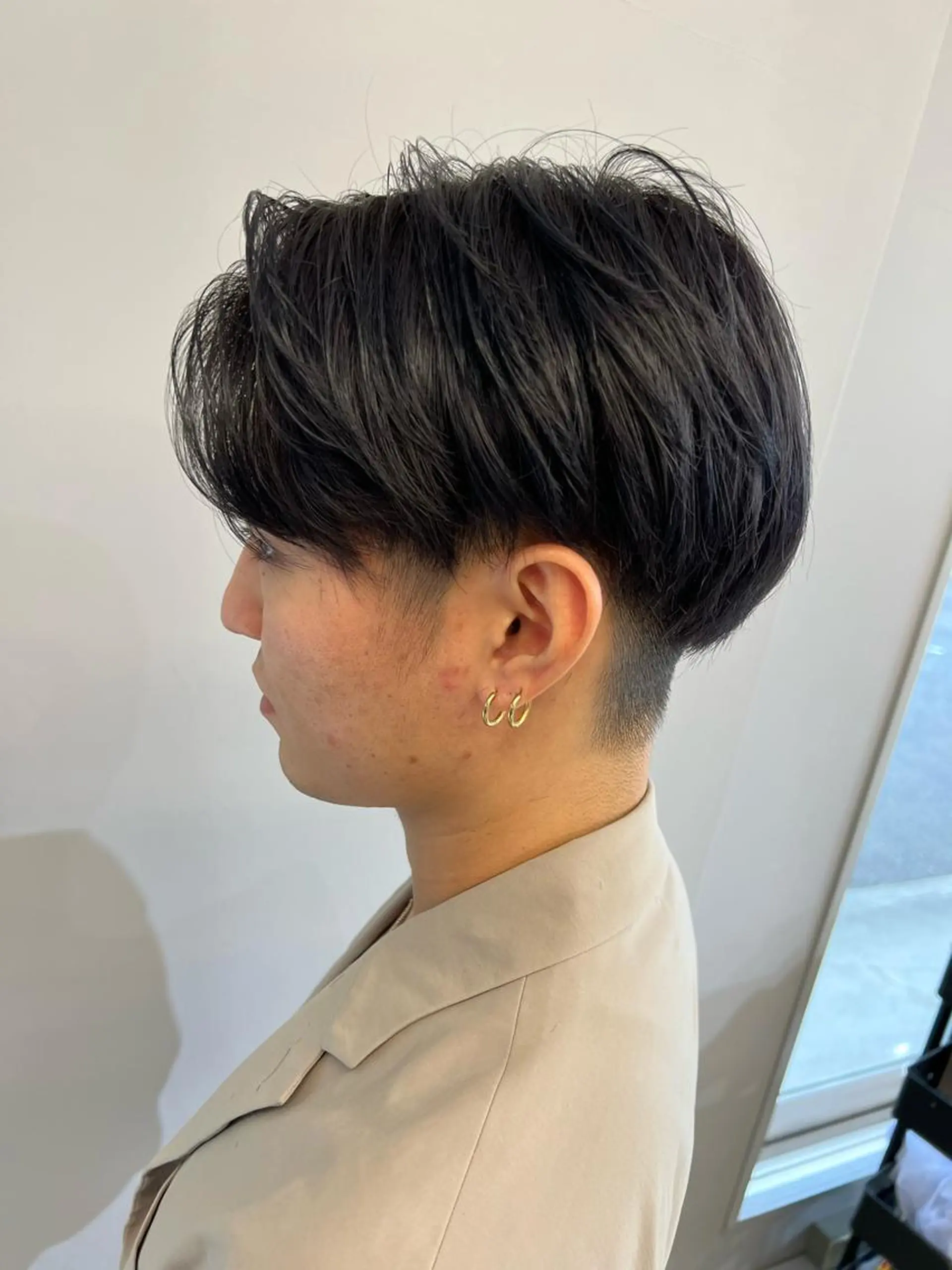 メンズ 御前  朋也 レイヤー透明感カラーのヘアスタイル