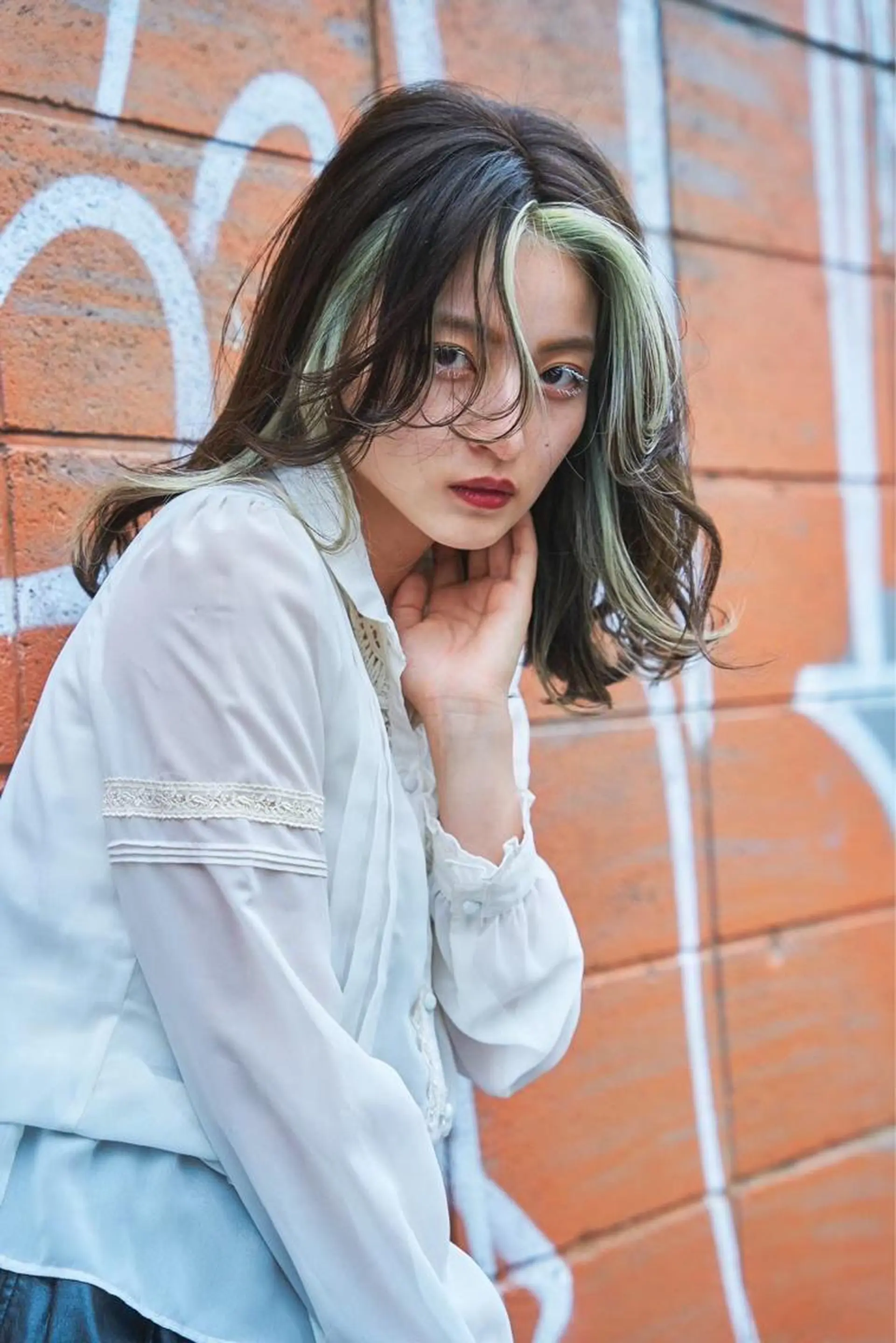 カラー アッシュ アッシュグレー アッシュグレージュ バレイヤージュ ミストバング カット ヘアカラー パーマ支持率No.1 ❤️‍🔥安成弾のヘアスタイル