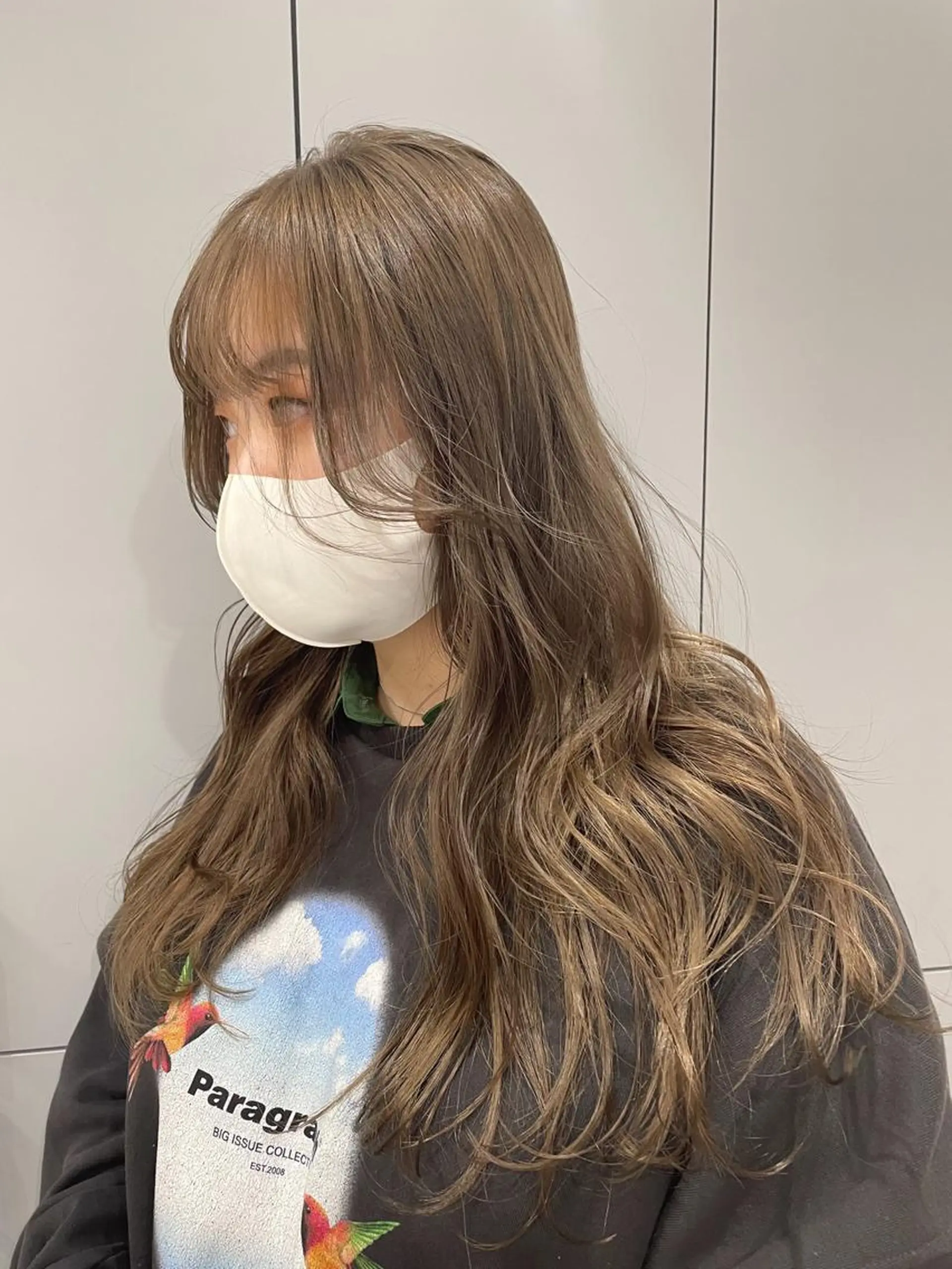 ロング カラー ブリーチ カット ヘアカラー トリートメント 狩野 羅夢のヘアスタイル