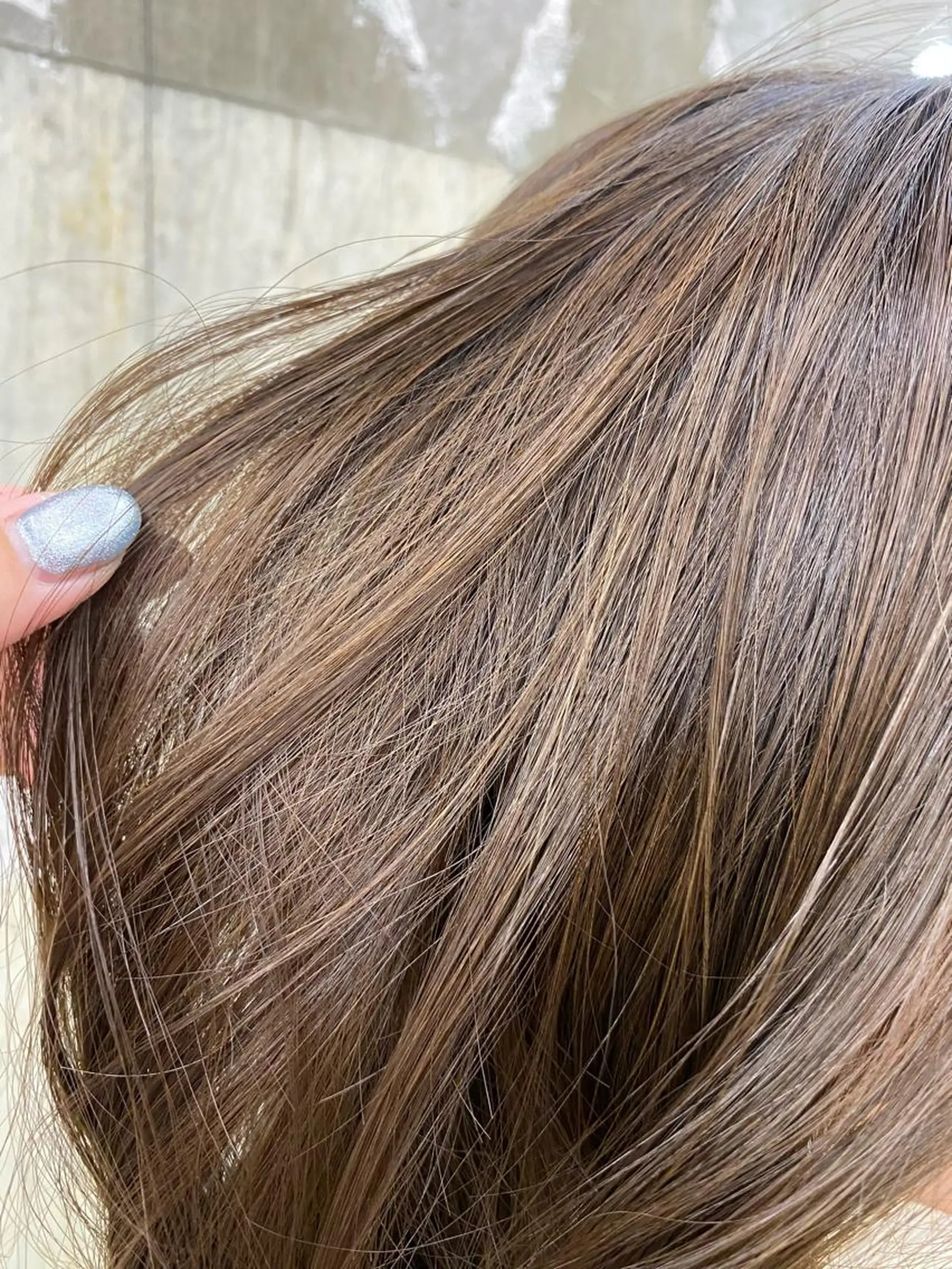 カラー ブラウンカラー ナチュラルブラウン KVELL ユナのヘアスタイル