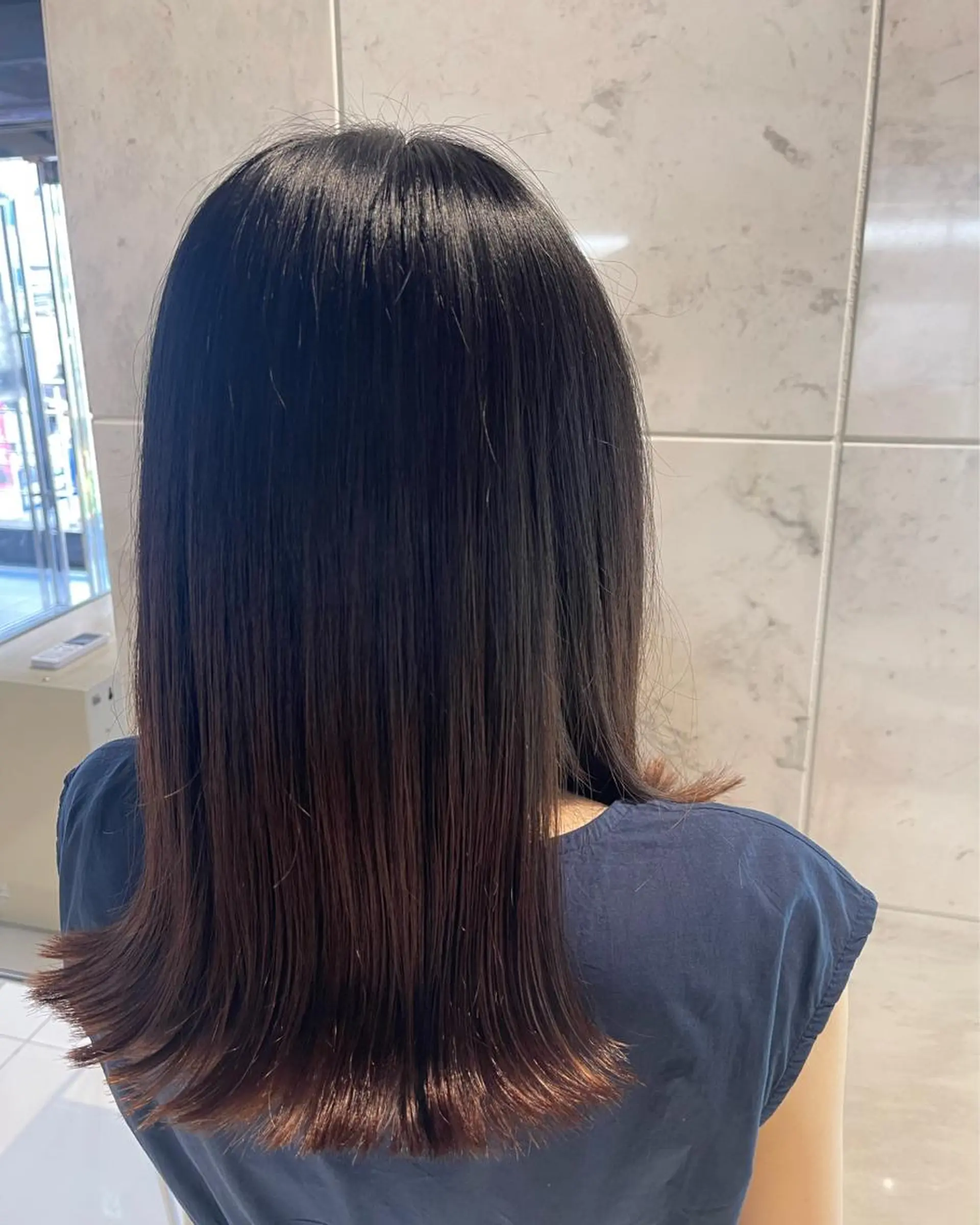 ミディアム 外ハネヘア generous Hiroのヘアスタイル