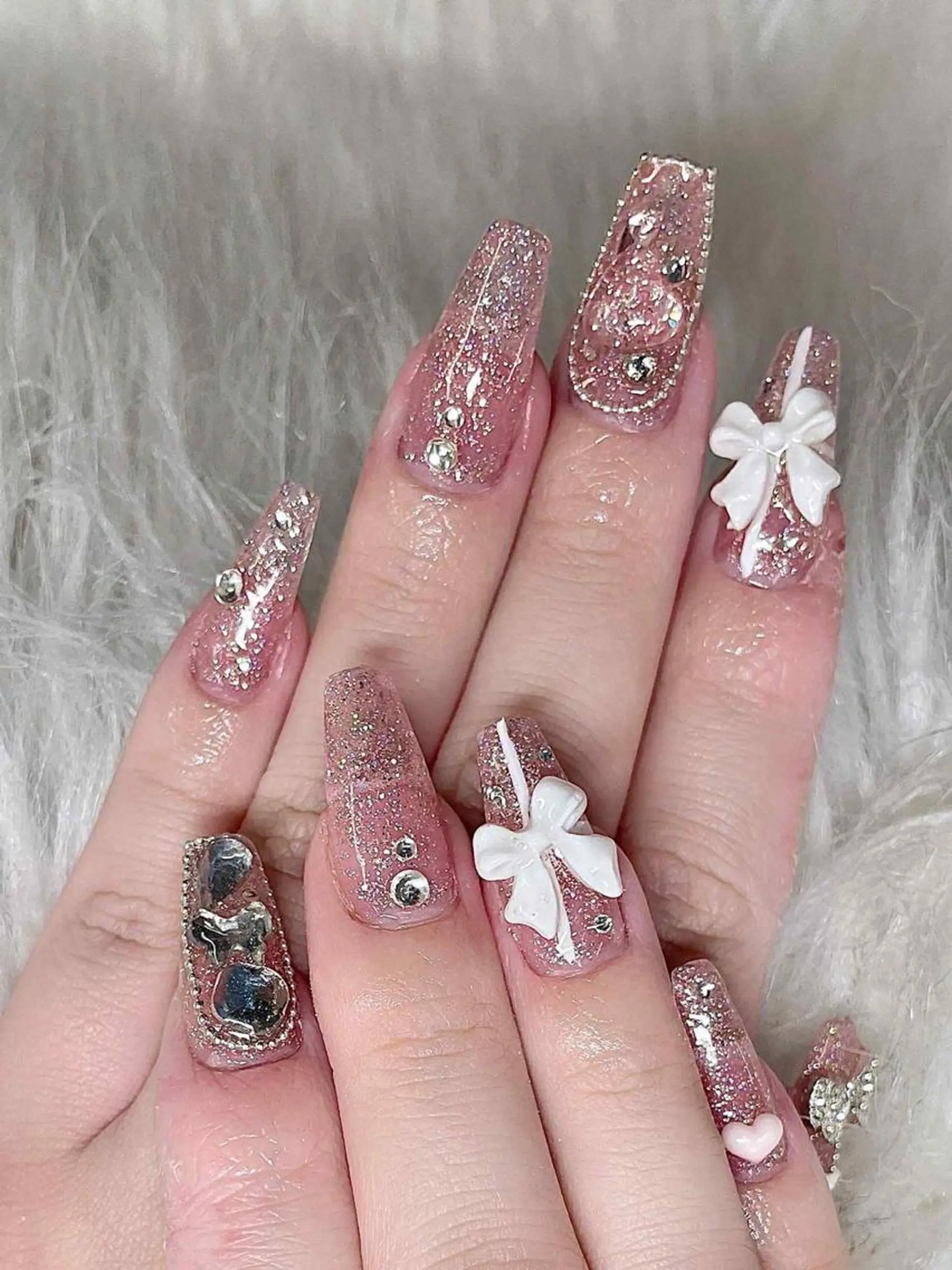 ネイル ヒユ ヒヨリのネイルデザイン